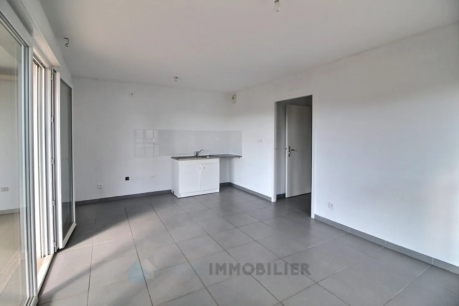 À vendre appartement F2 avec terrasse à Ajaccio proche Mezzavia 