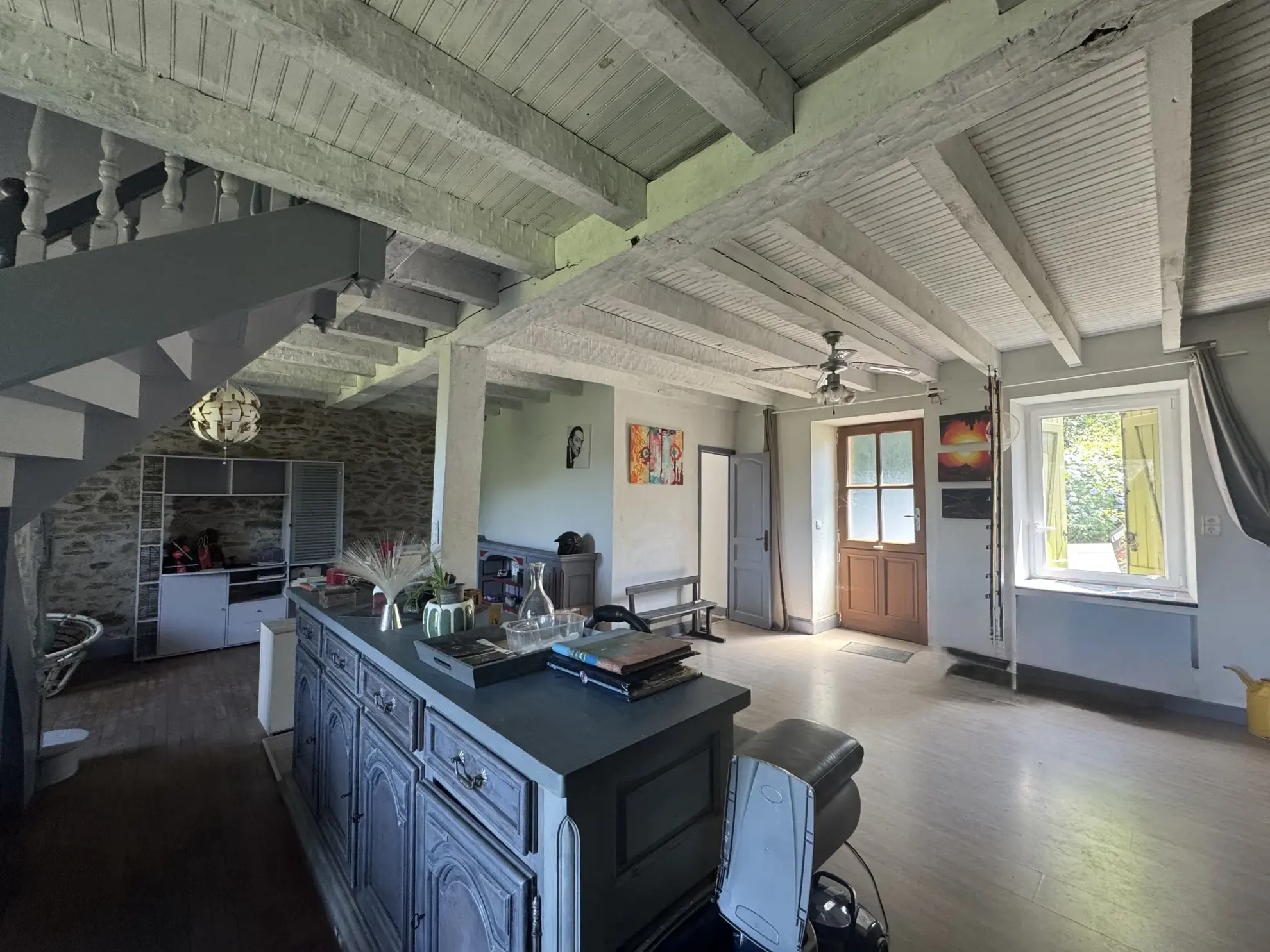 Maison en pierre à Cornil (19) avec dépendances et terrain de 360 m² 