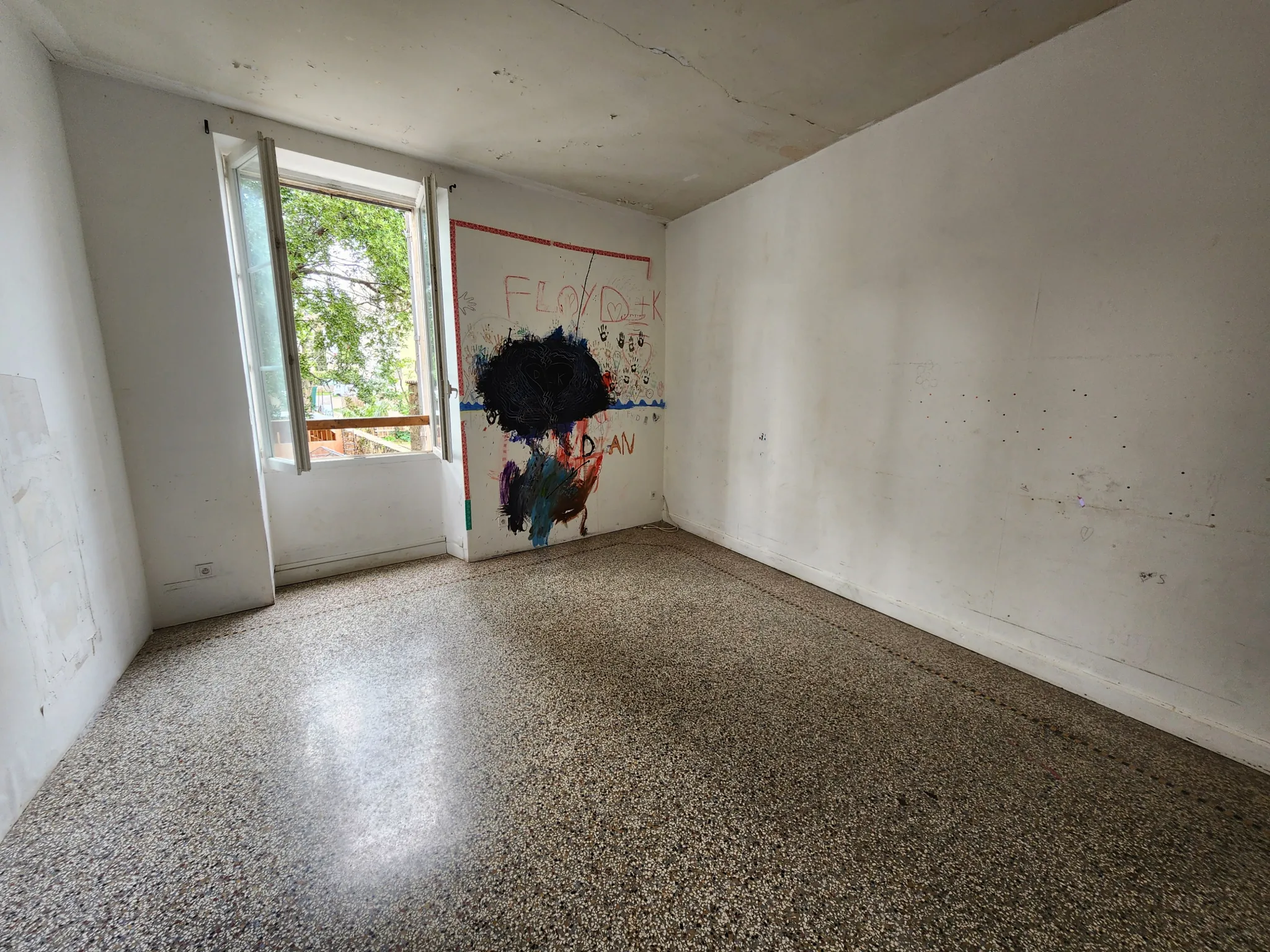 Immeuble de 370 m² à Lodève - Opportunité d'investissement ou profession libérale 