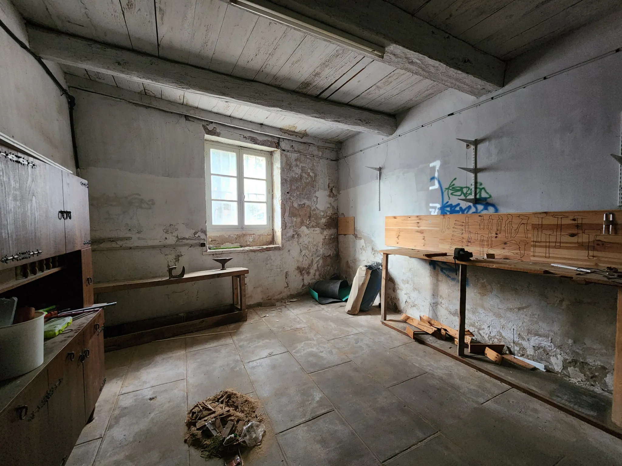 Immeuble de 370 m² à Lodève - Opportunité d'investissement ou profession libérale 