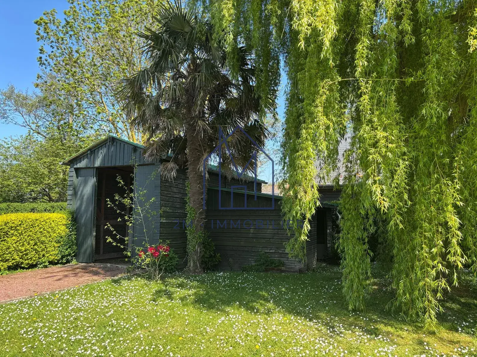Maison familiale de 102 m² avec garages à Criel-sur-Mer près de la mer 