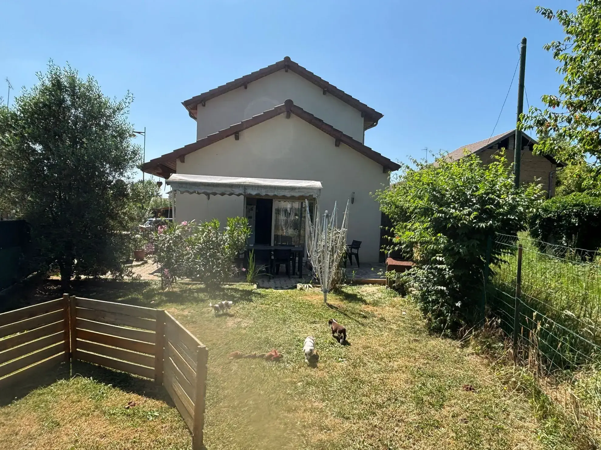 Maison individuelle de 161m² avec terrain à Montcarra, proximité Lyon et Grenoble 