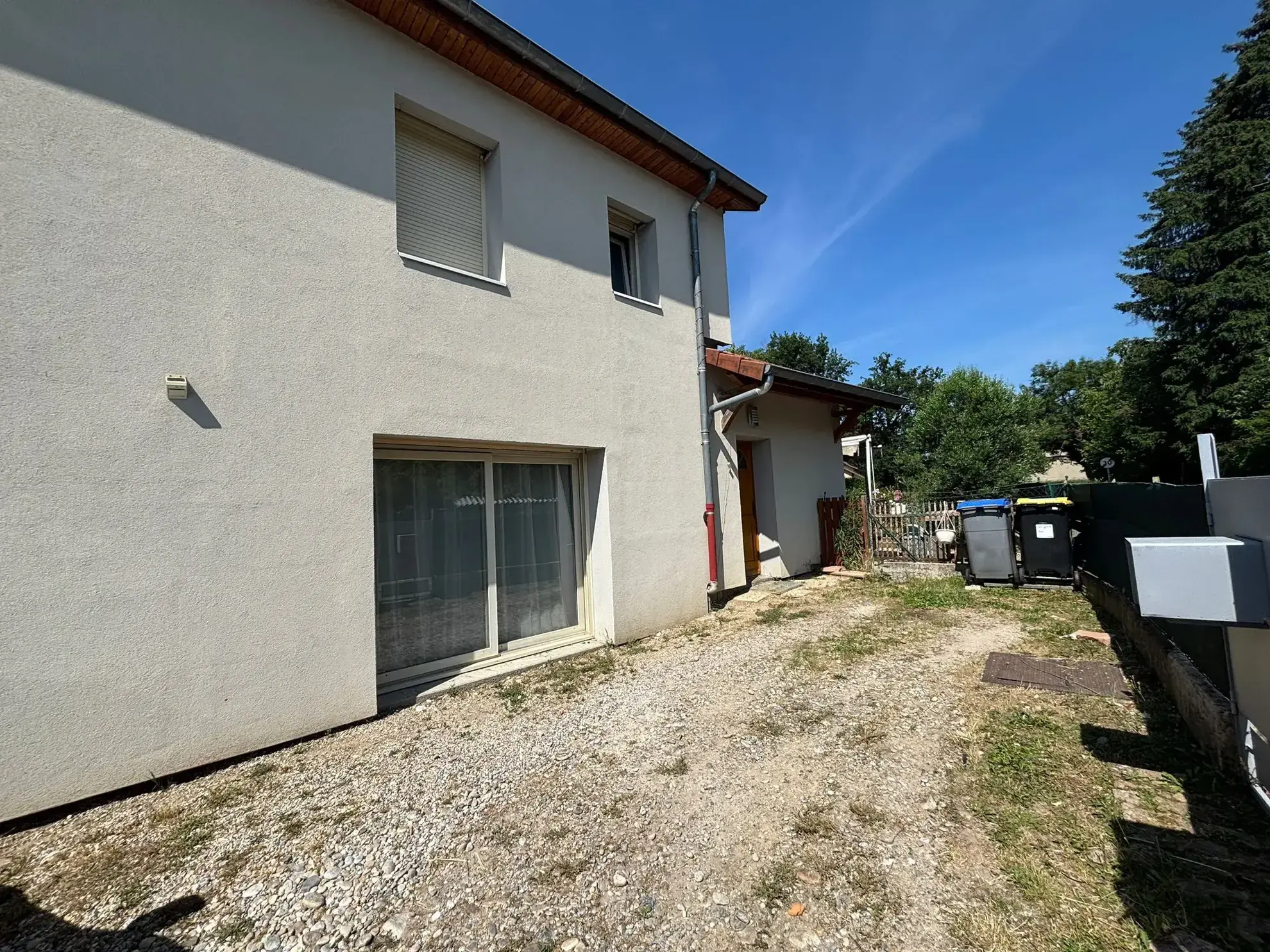 Maison individuelle de 161m² avec terrain à Montcarra, proximité Lyon et Grenoble 