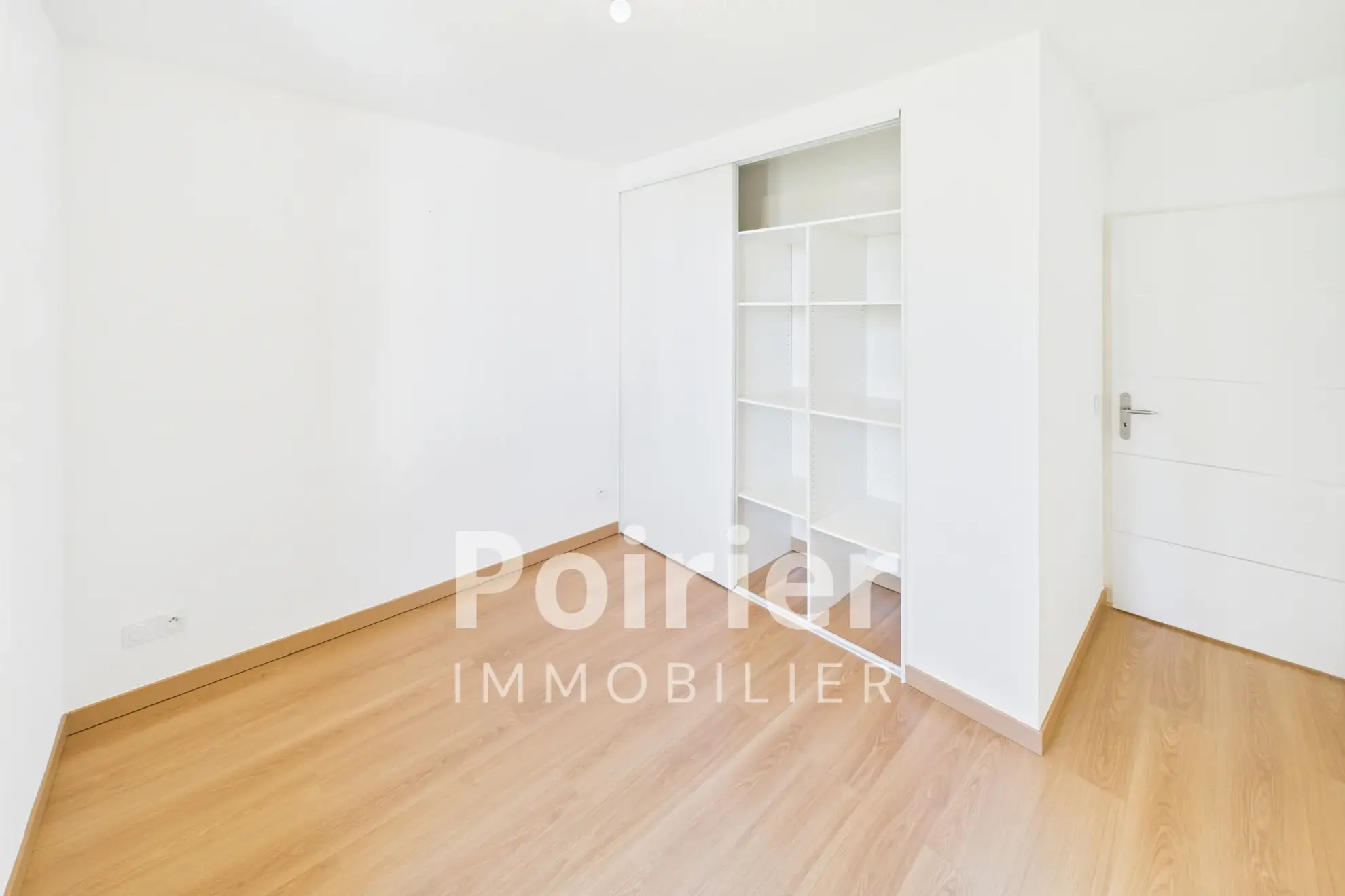 Bel appartement T3 rénové avec vue lac à Évian-les-Bains 