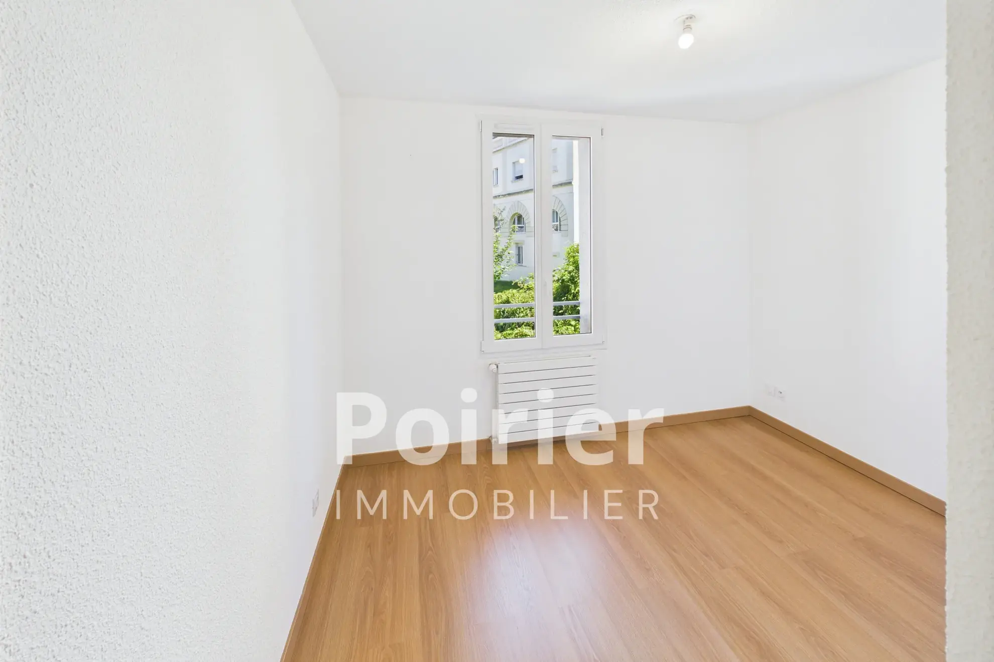 Bel appartement T3 rénové avec vue lac à Évian-les-Bains 