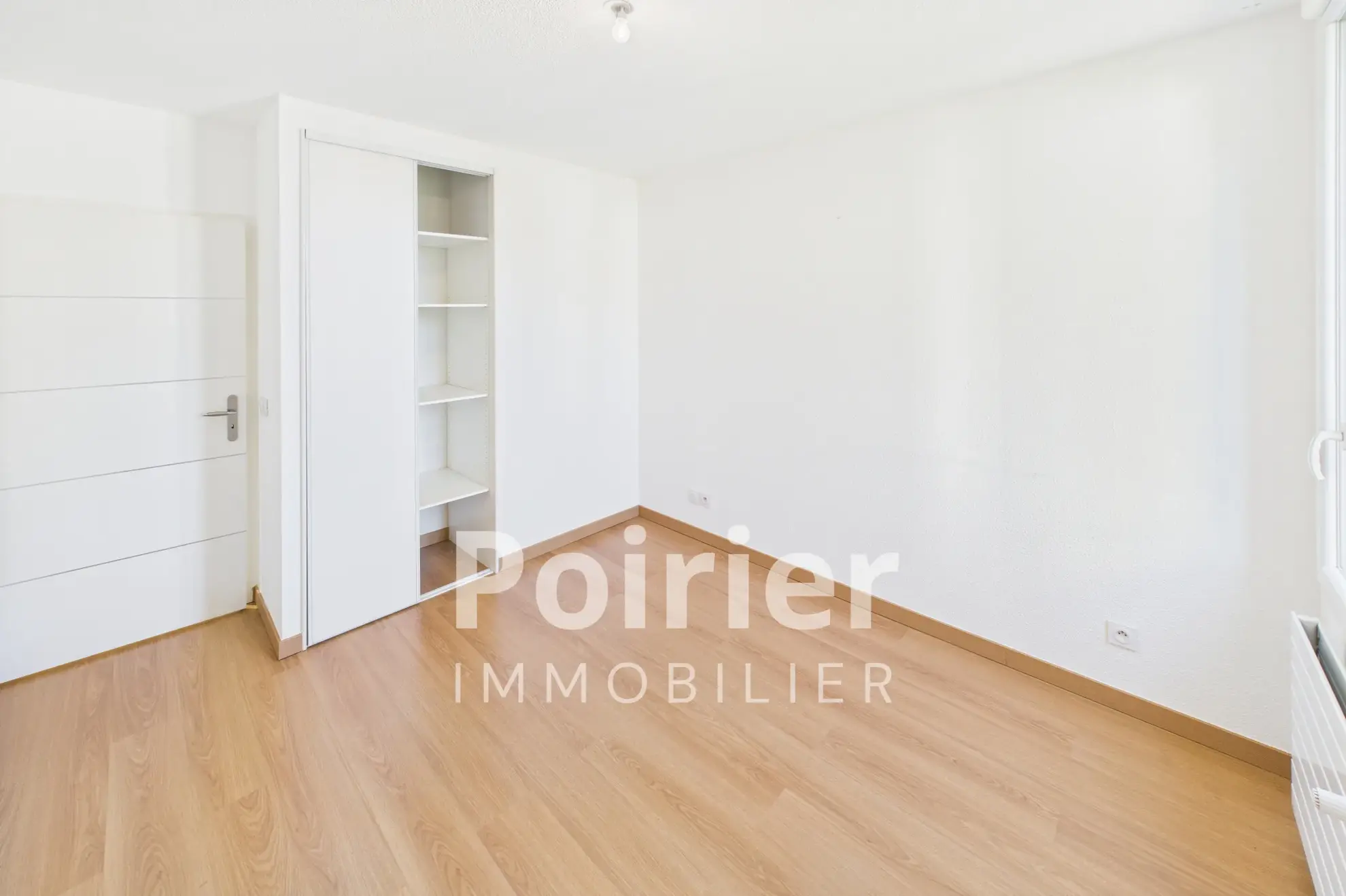 Bel appartement T3 rénové avec vue lac à Évian-les-Bains 