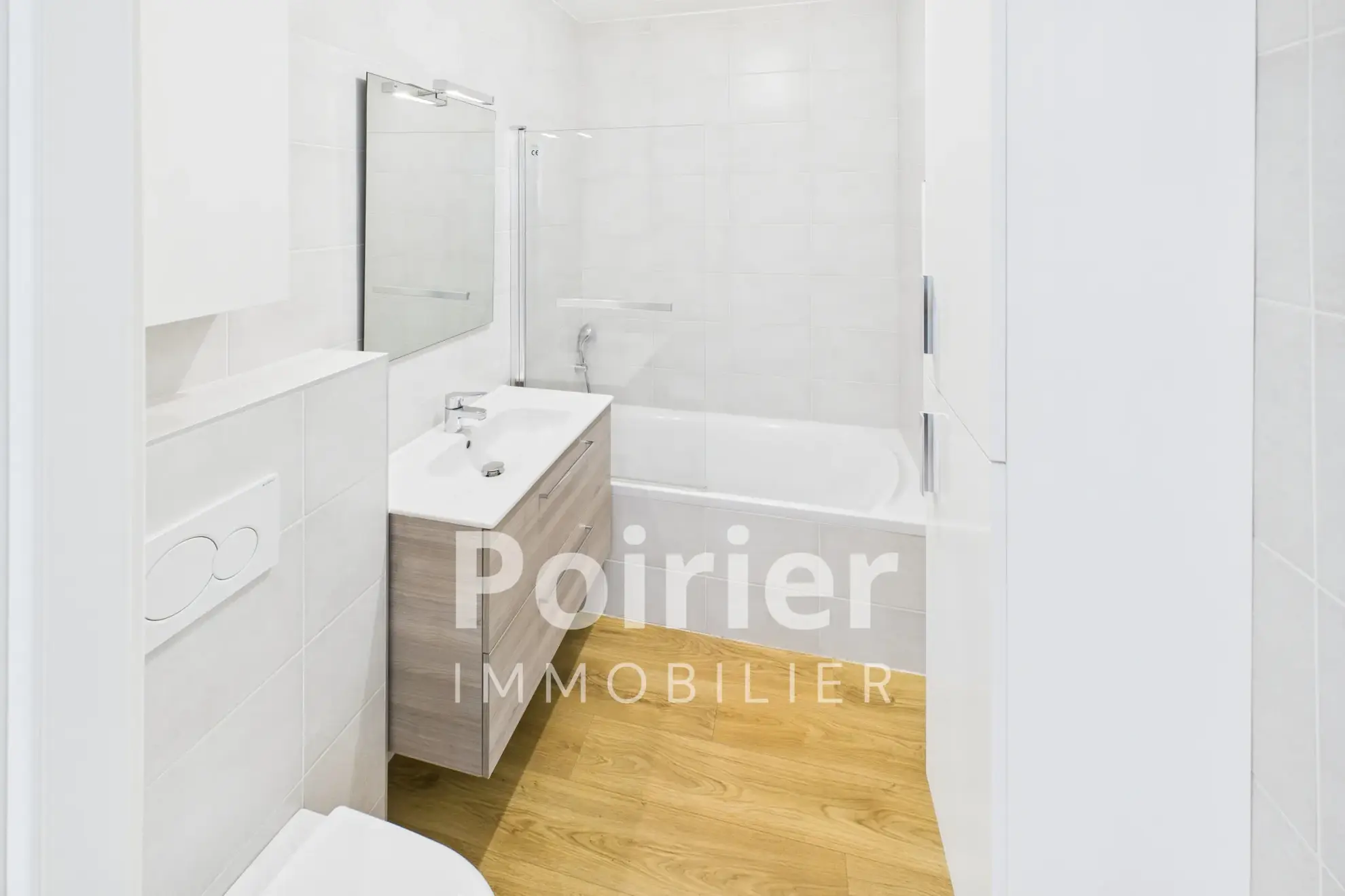 Bel appartement T3 rénové avec vue lac à Évian-les-Bains 