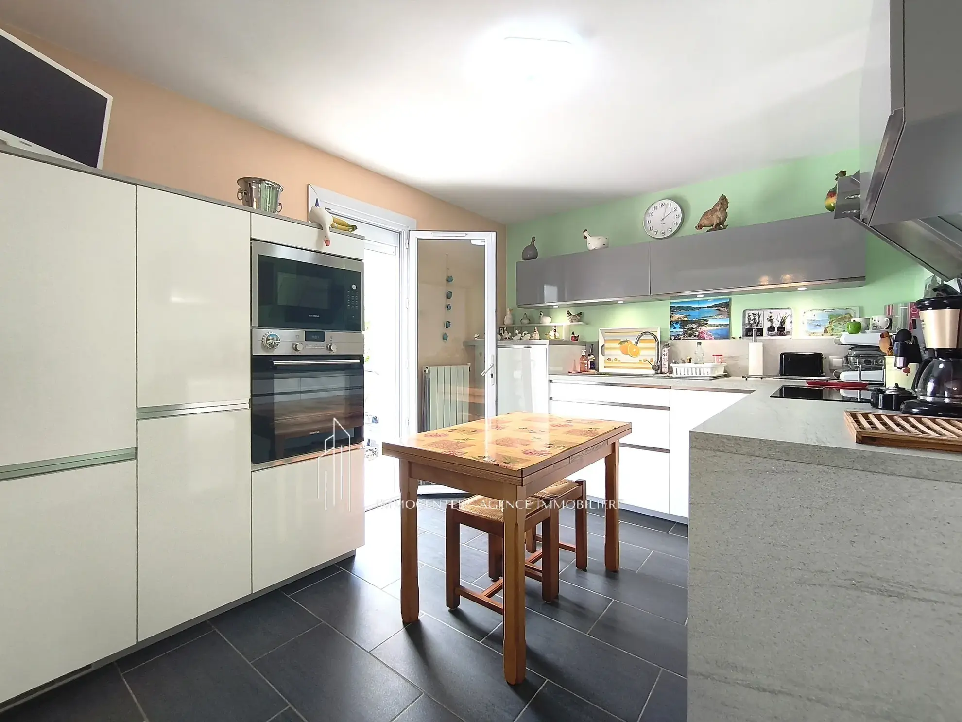 Maison à vendre à Pont de l'Isère de 90 m² avec terrain et garage 