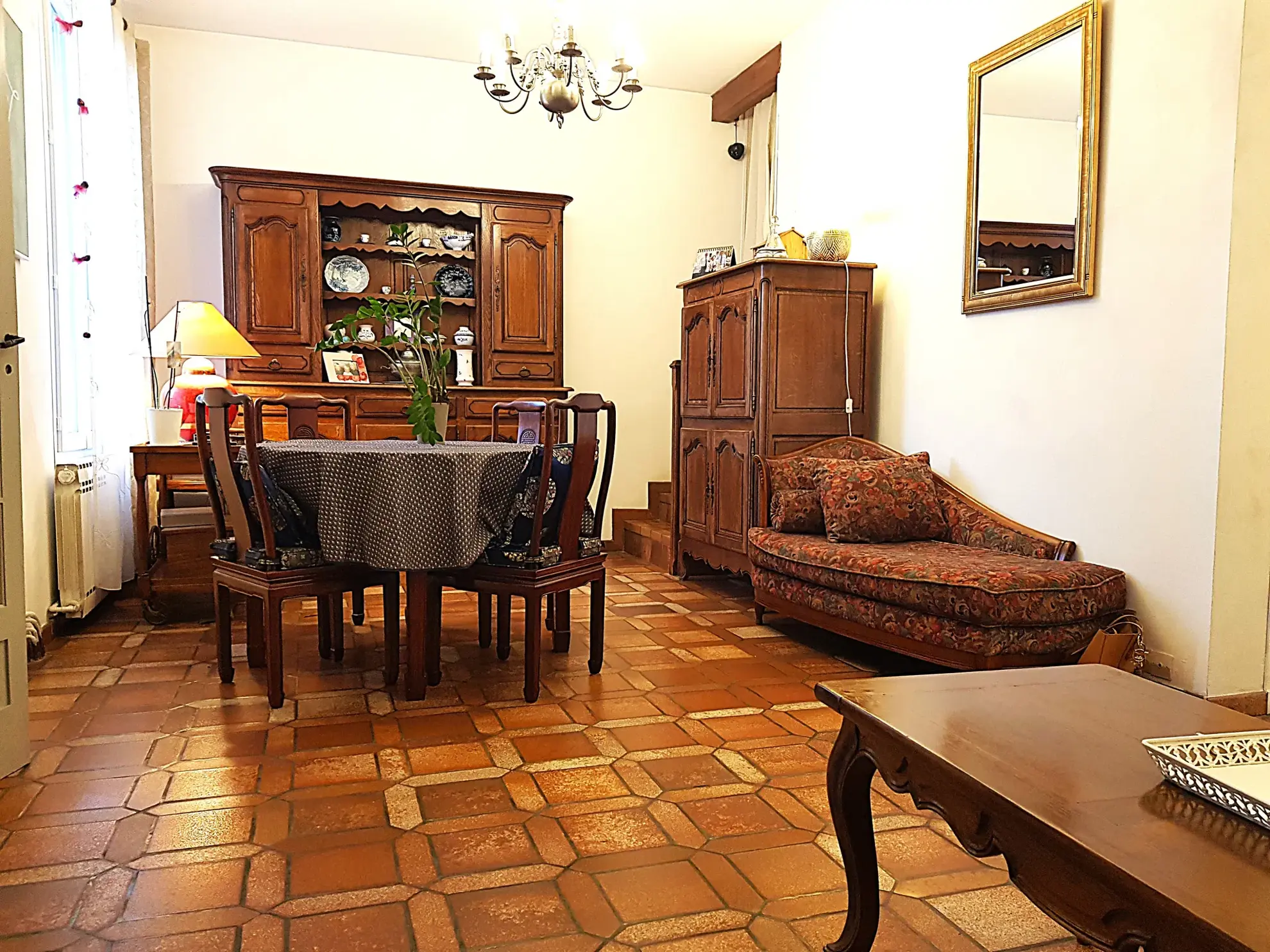 Belle maison individuelle de 160 m² à Nevers avec jardin clos et dépendances 