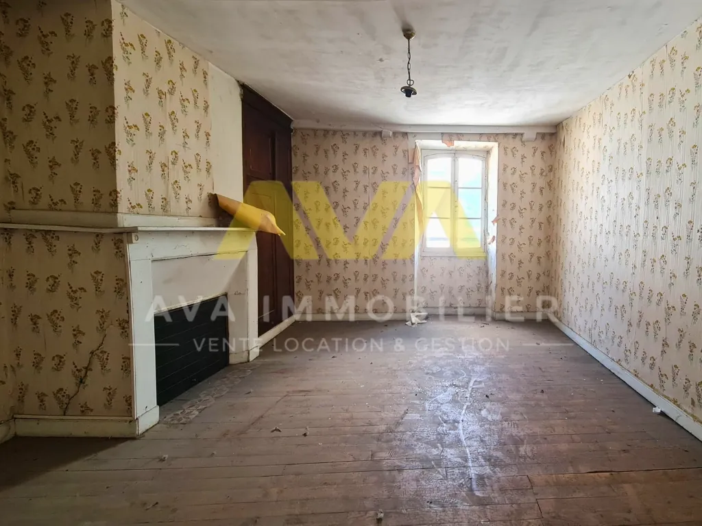 Grande maison de village de 299 m² avec jardins et dépendances à Navarrenx 