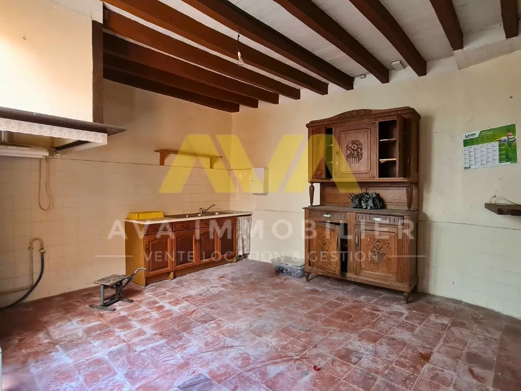 Grande maison de village de 299 m² avec jardins et dépendances à Navarrenx 