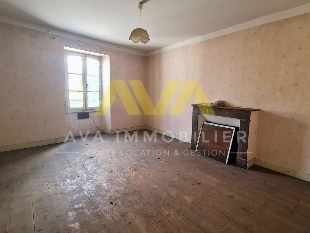 Grande maison de village de 299 m² avec jardins et dépendances à Navarrenx 