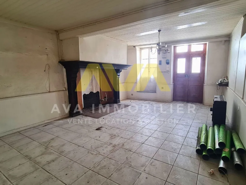 Grande maison de village de 299 m² avec jardins et dépendances à Navarrenx 