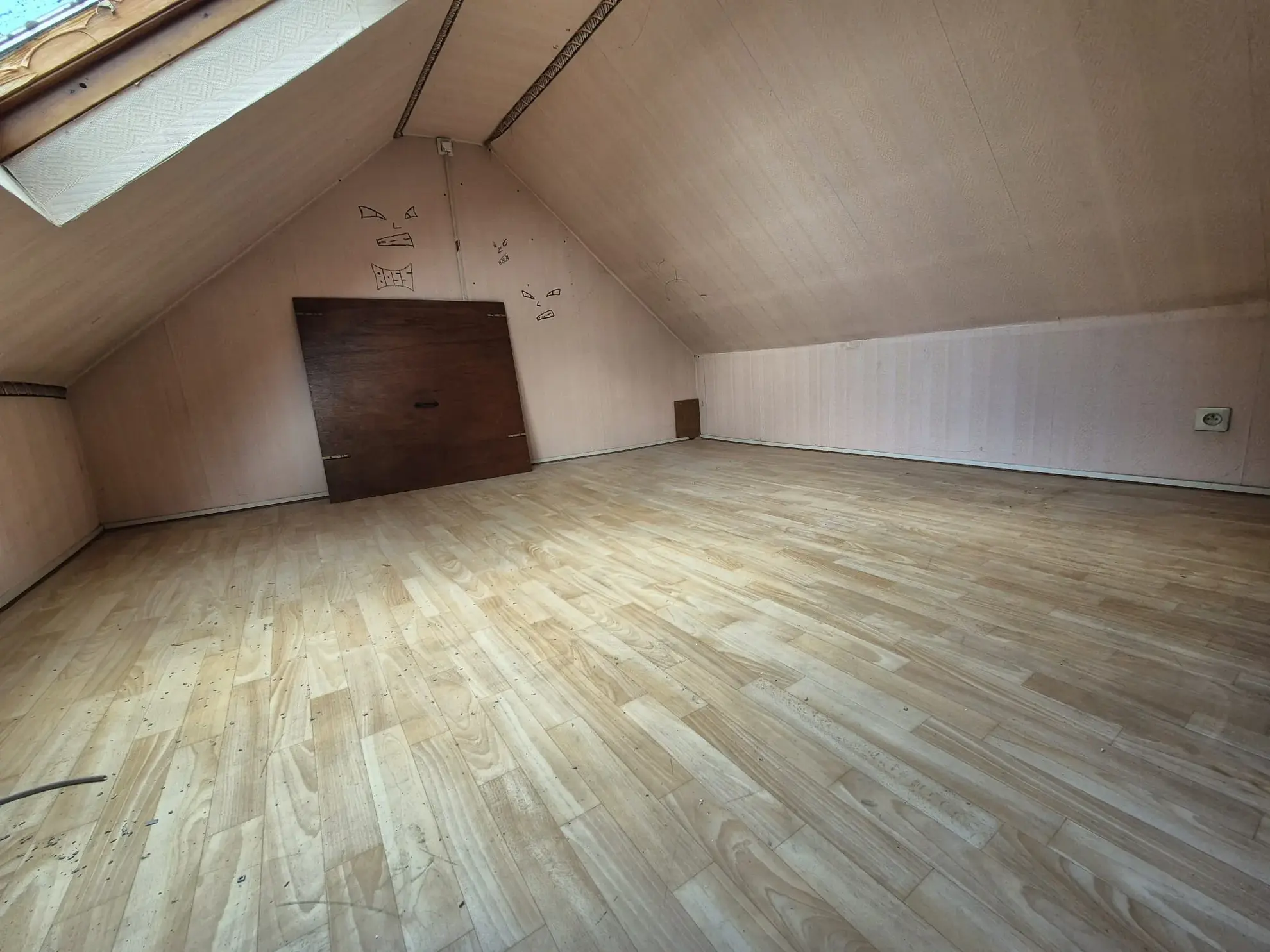 Belle maison de plain-pied en hyper-centre avec terrasse et garage à Henin Beaumont 