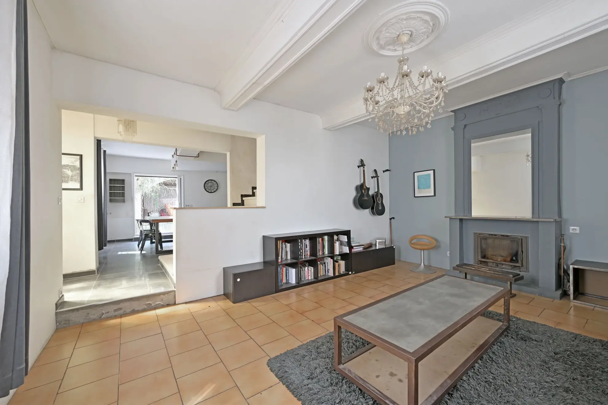 Maison à Aimargues avec cour, dépendances et fort potentiel immobilier 