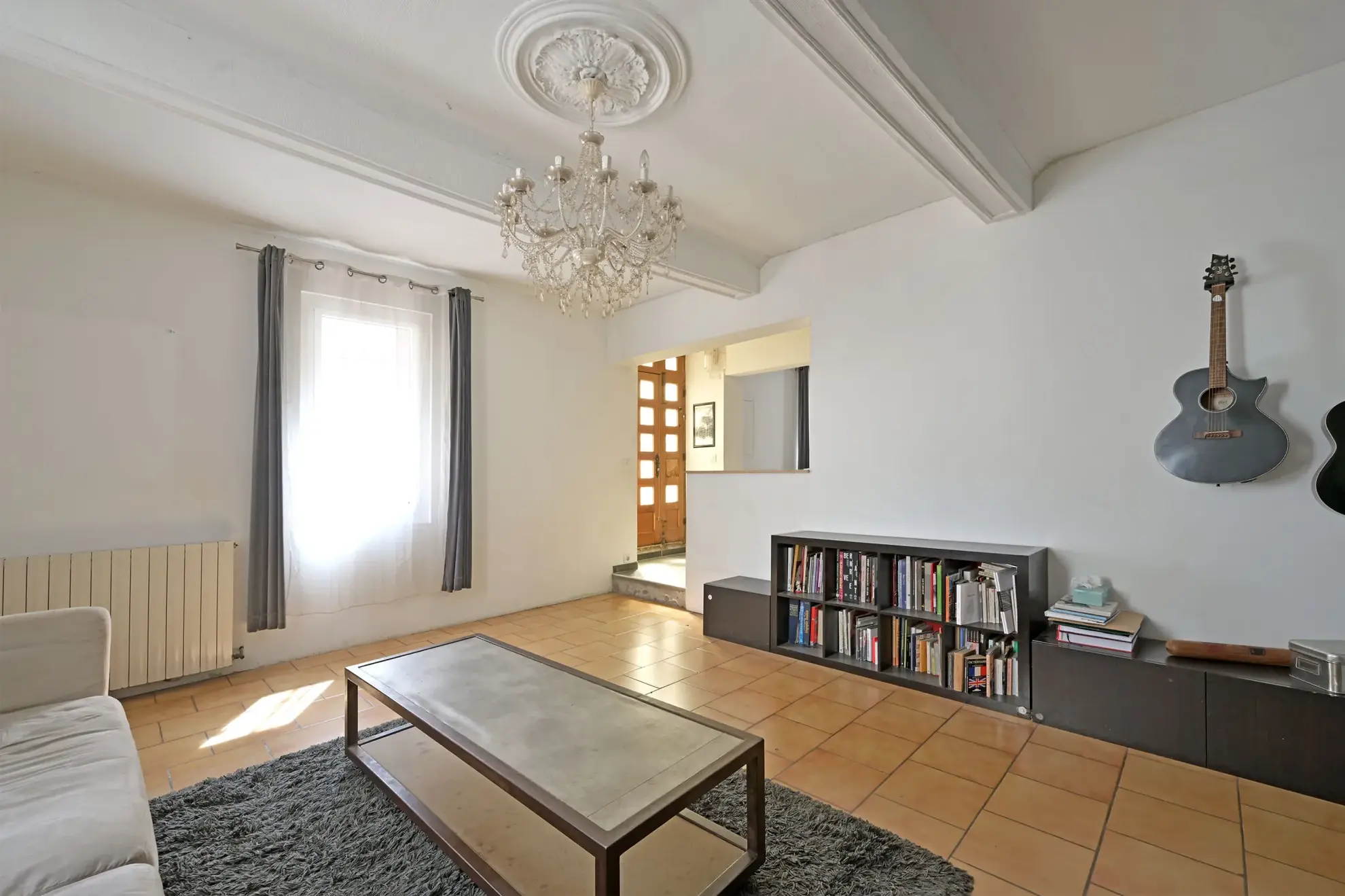 Maison à Aimargues avec cour, dépendances et fort potentiel immobilier 