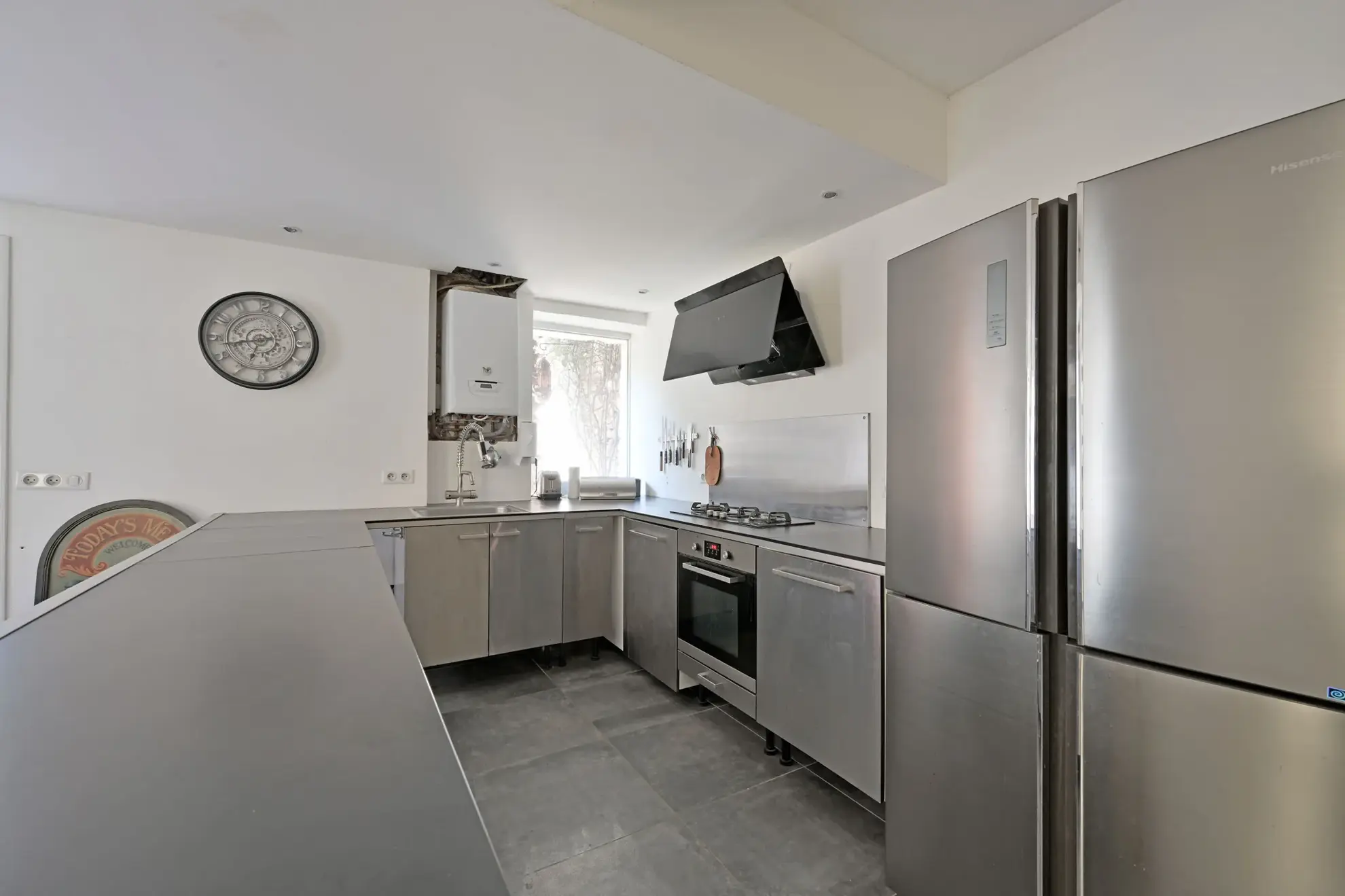 Maison à Aimargues avec cour, dépendances et fort potentiel immobilier 