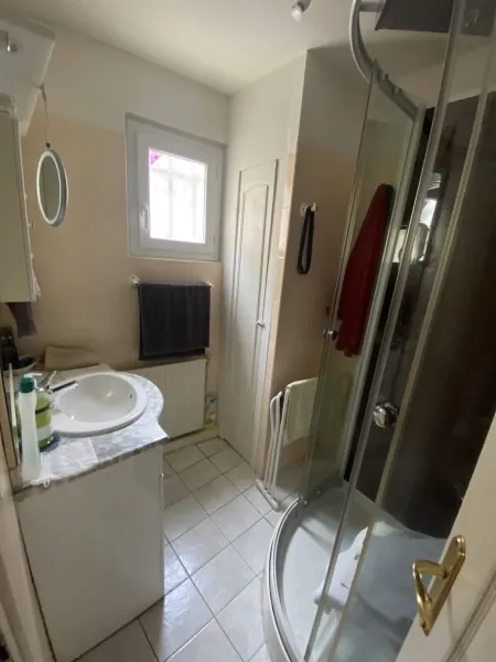 Maison de ville de 150 m² avec terrasses et garage à La Réole 