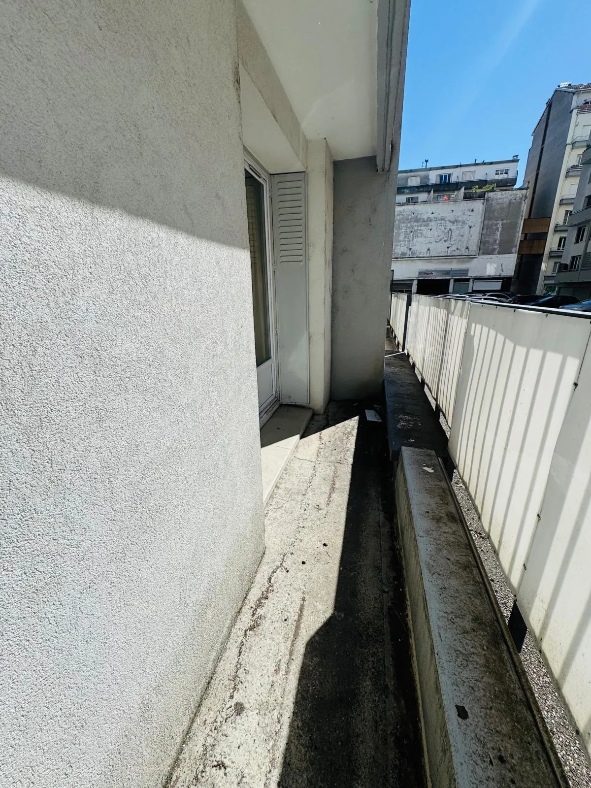 Appartement F3 de 52 m² avec grand balcon proche tram à Grenoble 