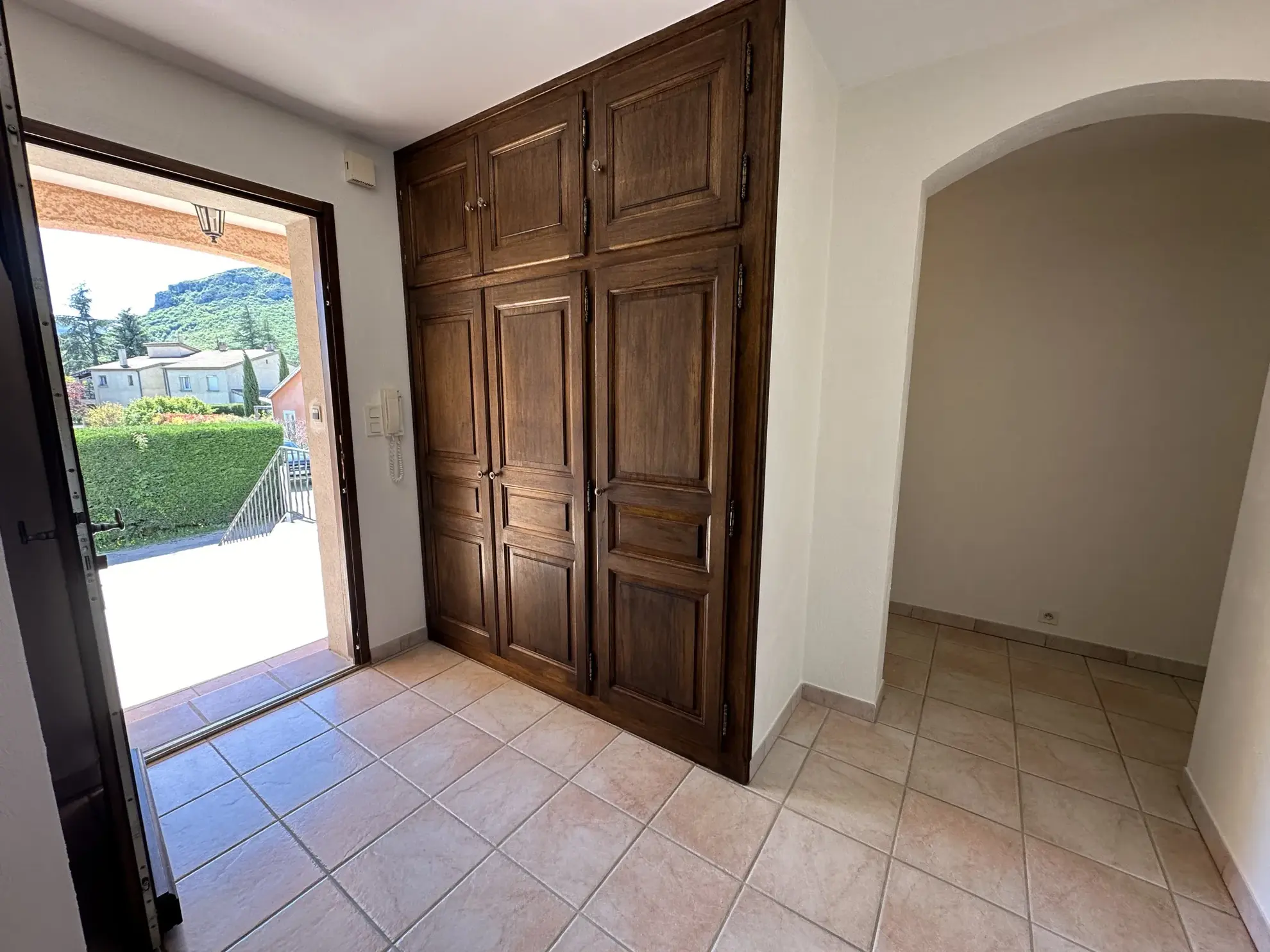 Villa 4 chambres avec jardin clos à Tallard – Immobilier Haute-Alpes 