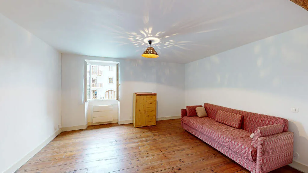 Charmante maison du XVIIe siècle avec jardin à Hasparren, Pays Basque 