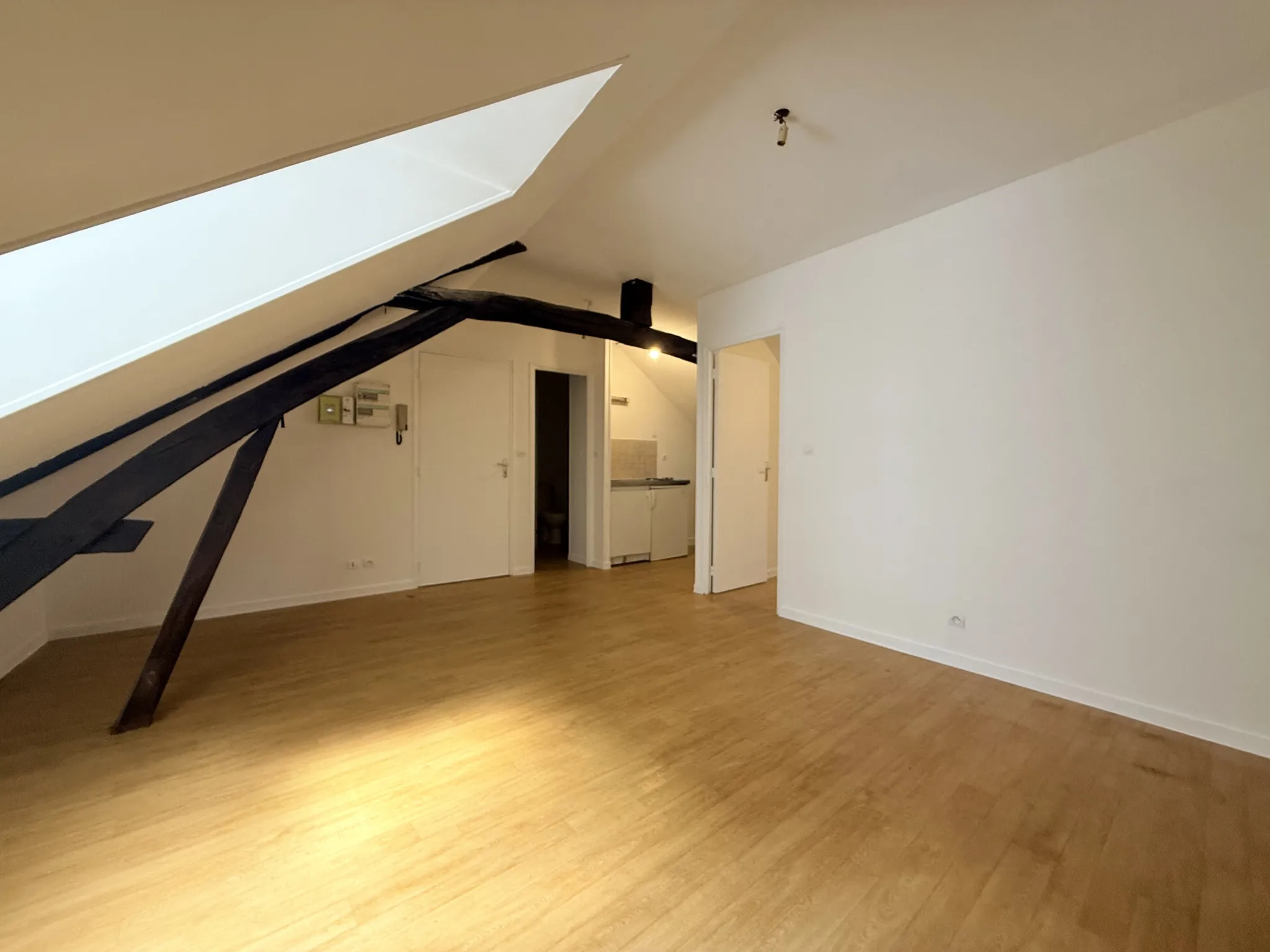 Appartement T2 à Vierzon - Idéal investisseur dans petite copropriété 