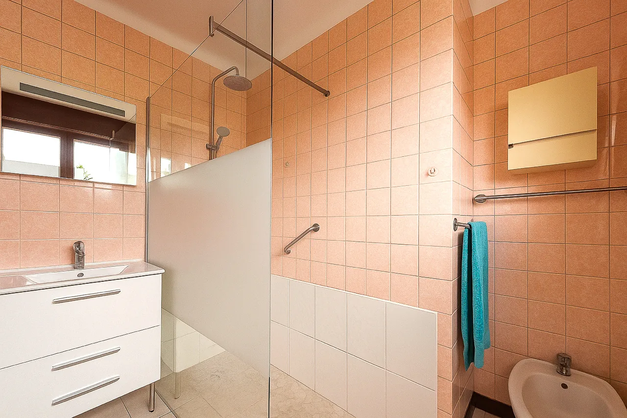 Maison spacieuse à rénover à Longwy, Terrain de 37 ares, Vue imprenable 