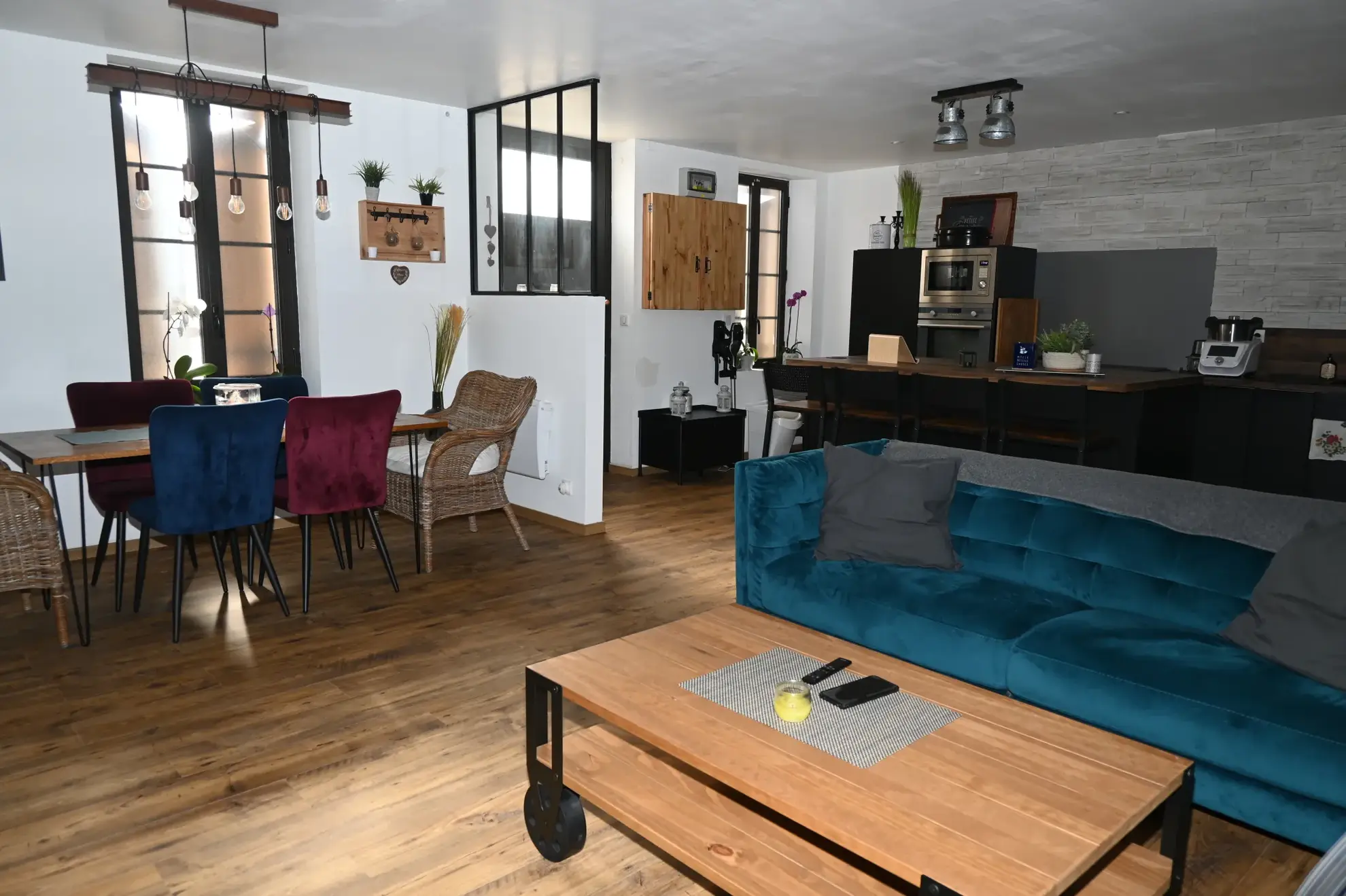 Maison de ville rénovée avec piscine et jardin à Marmande 