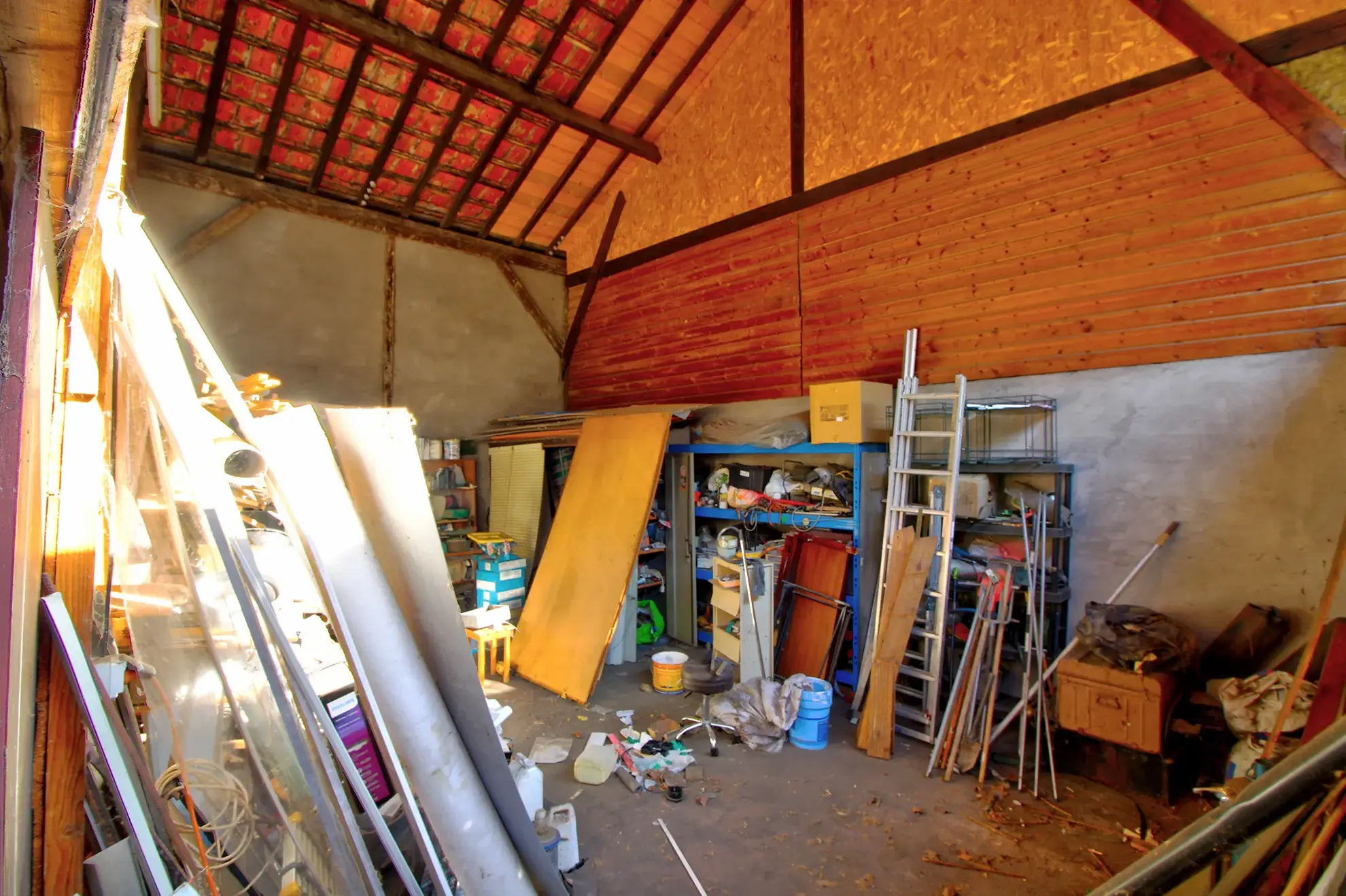 Vente de hangar et atelier à Vénissieux — Opportunité pour artisans 