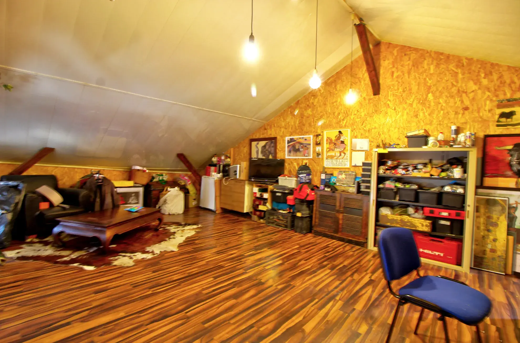 Vente de hangar et atelier à Vénissieux — Opportunité pour artisans 