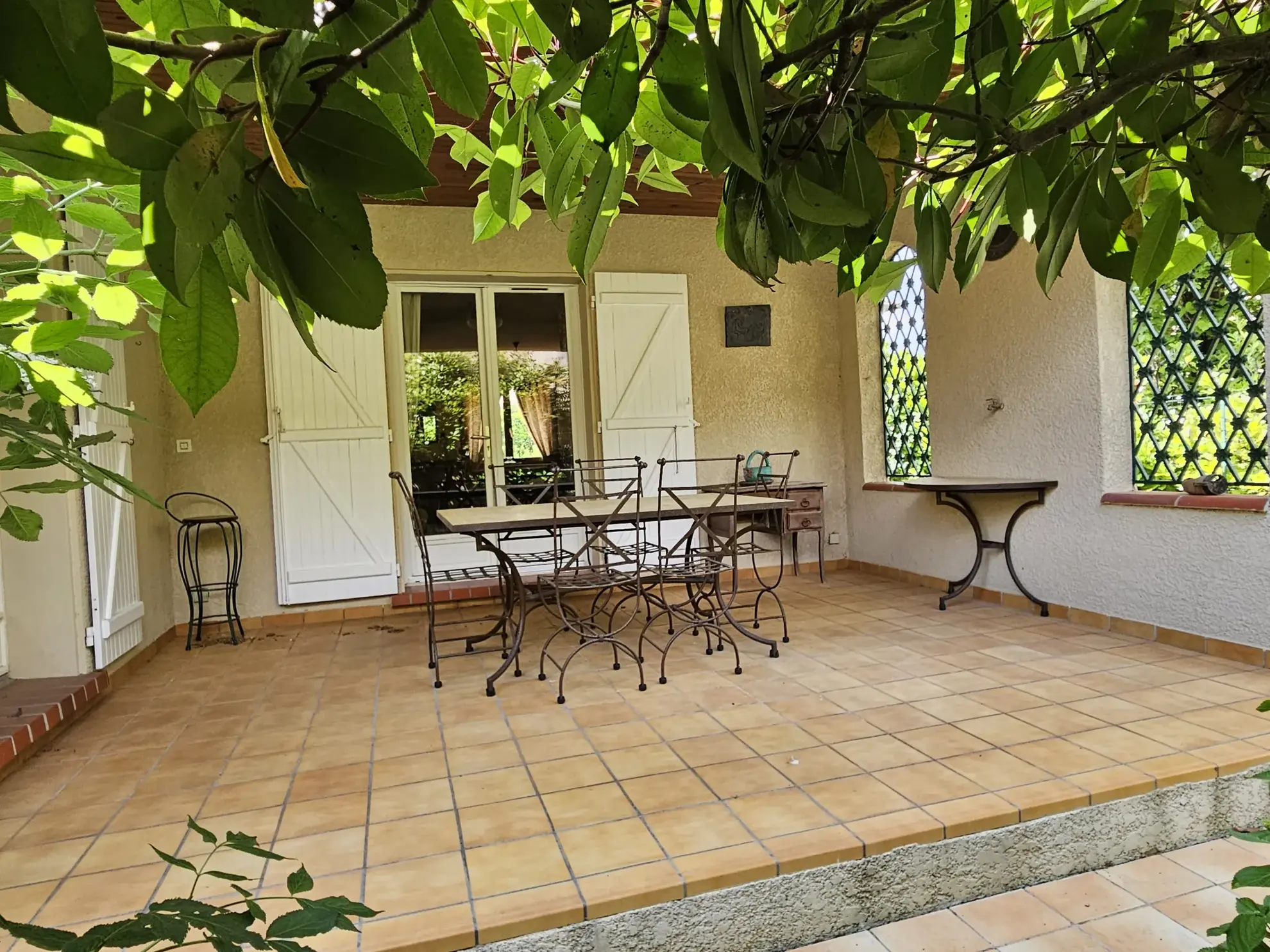 Charmante villa de 135 m2 avec jardin, garage et suite parentale à Castres quartier St Jean 