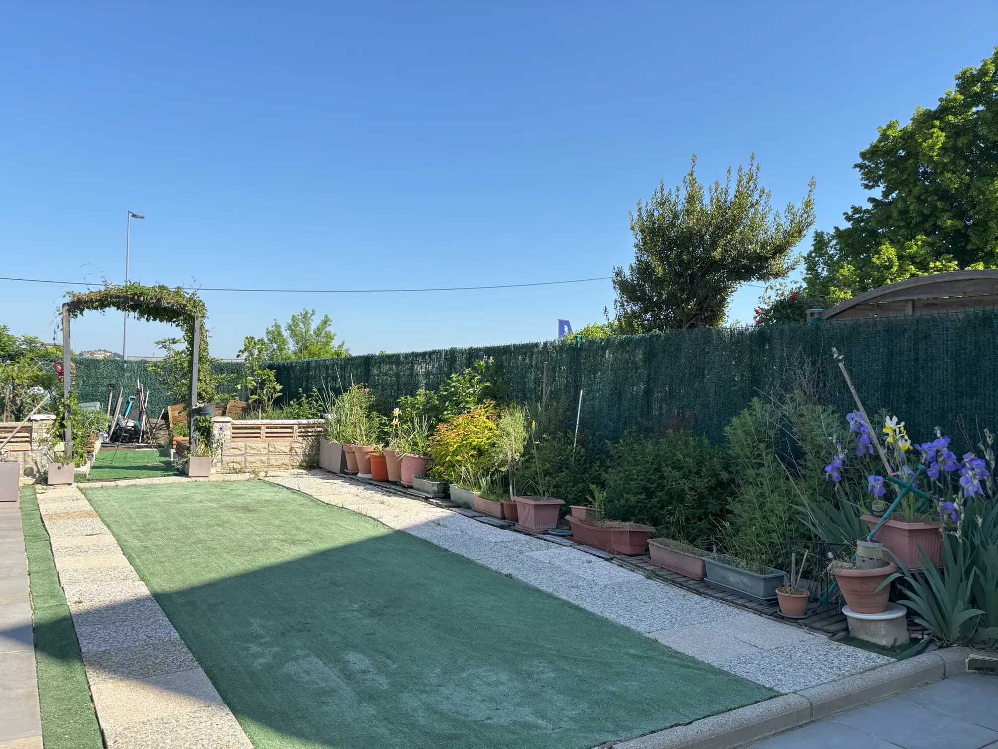 Maison familiale à Saint-Étienne avec jardin, terrasse et garage - 103,4 m² 