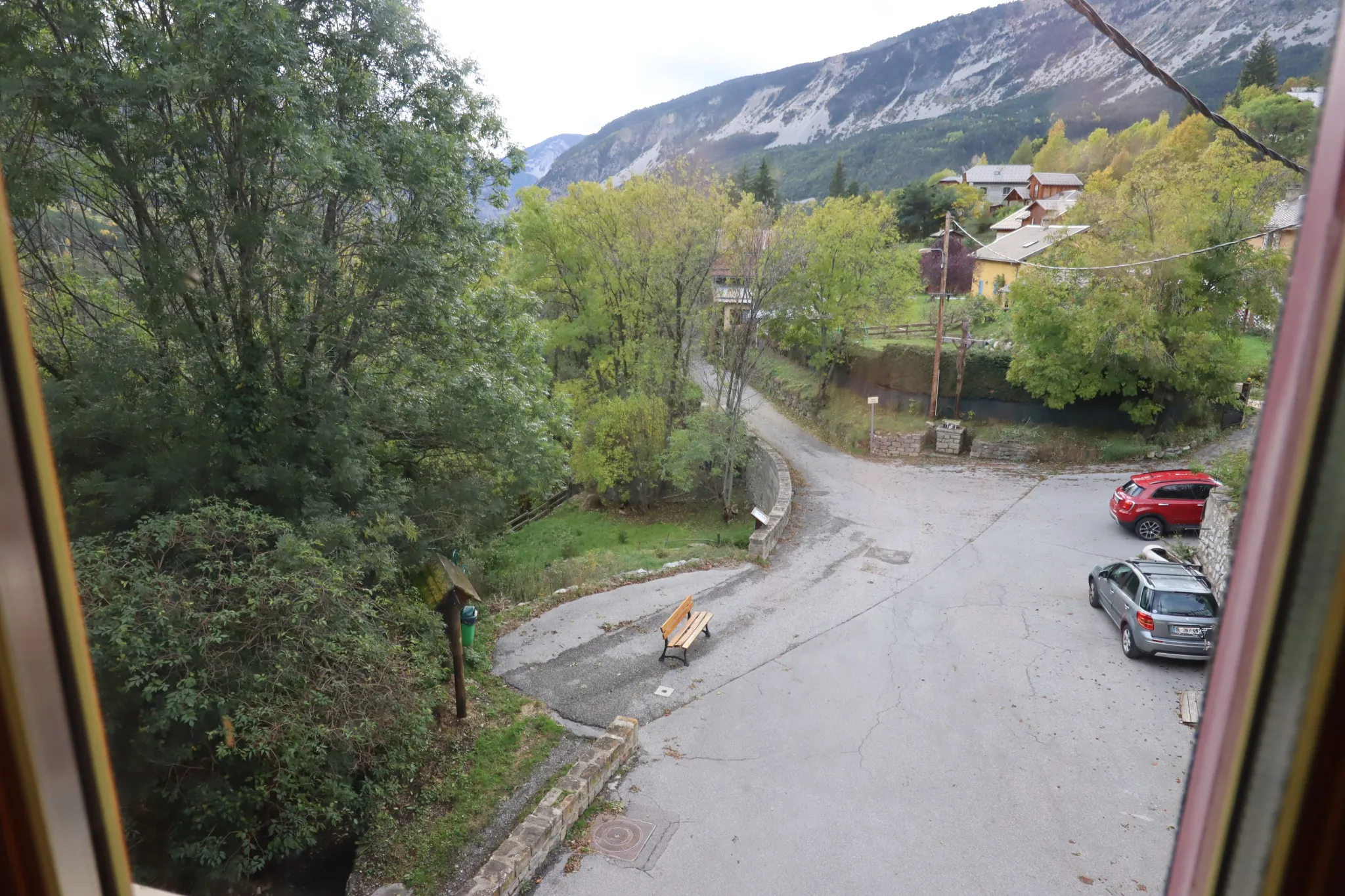 Appartement ensoleillé avec 2 chambres à Beauvezer, idéal pour vivre au calme 