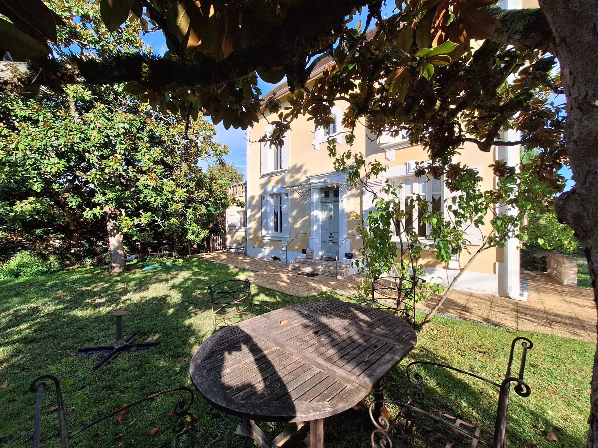 Magnifique maison avec piscine à Ribérac, 170 m², proche centre-ville 