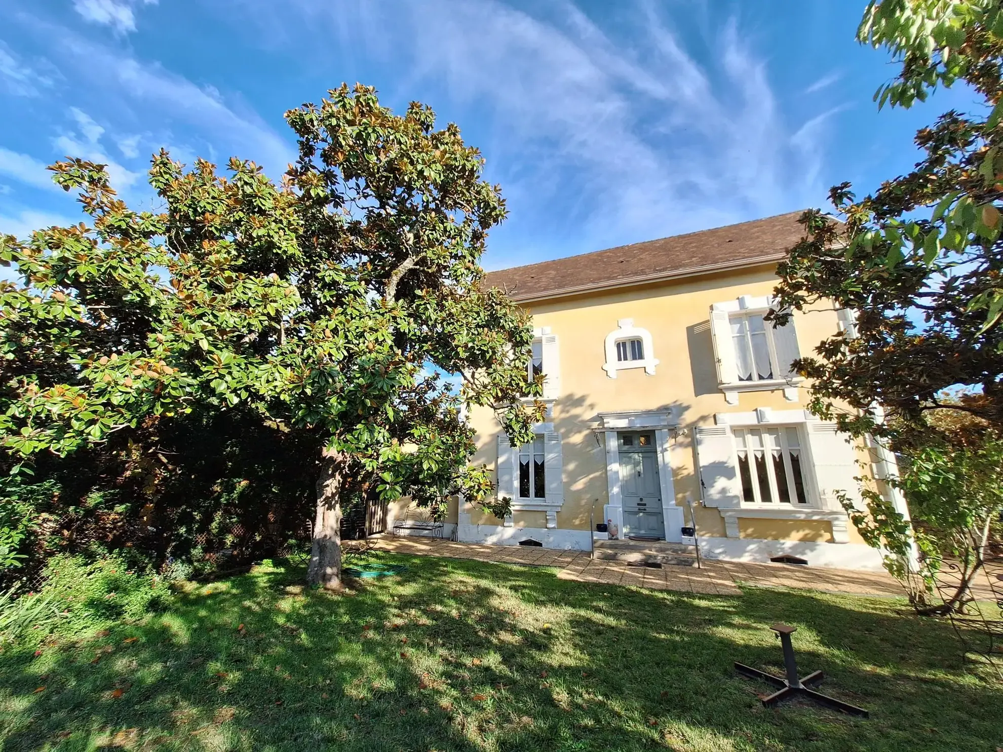 Magnifique maison avec piscine à Ribérac, 170 m², proche centre-ville 