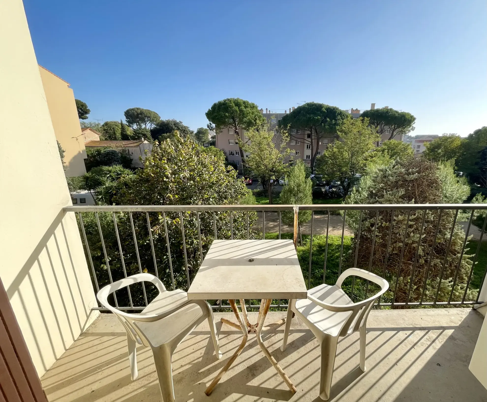 Appartements 3 pièces lumineux à vendre au Cannet avec parking et cave 