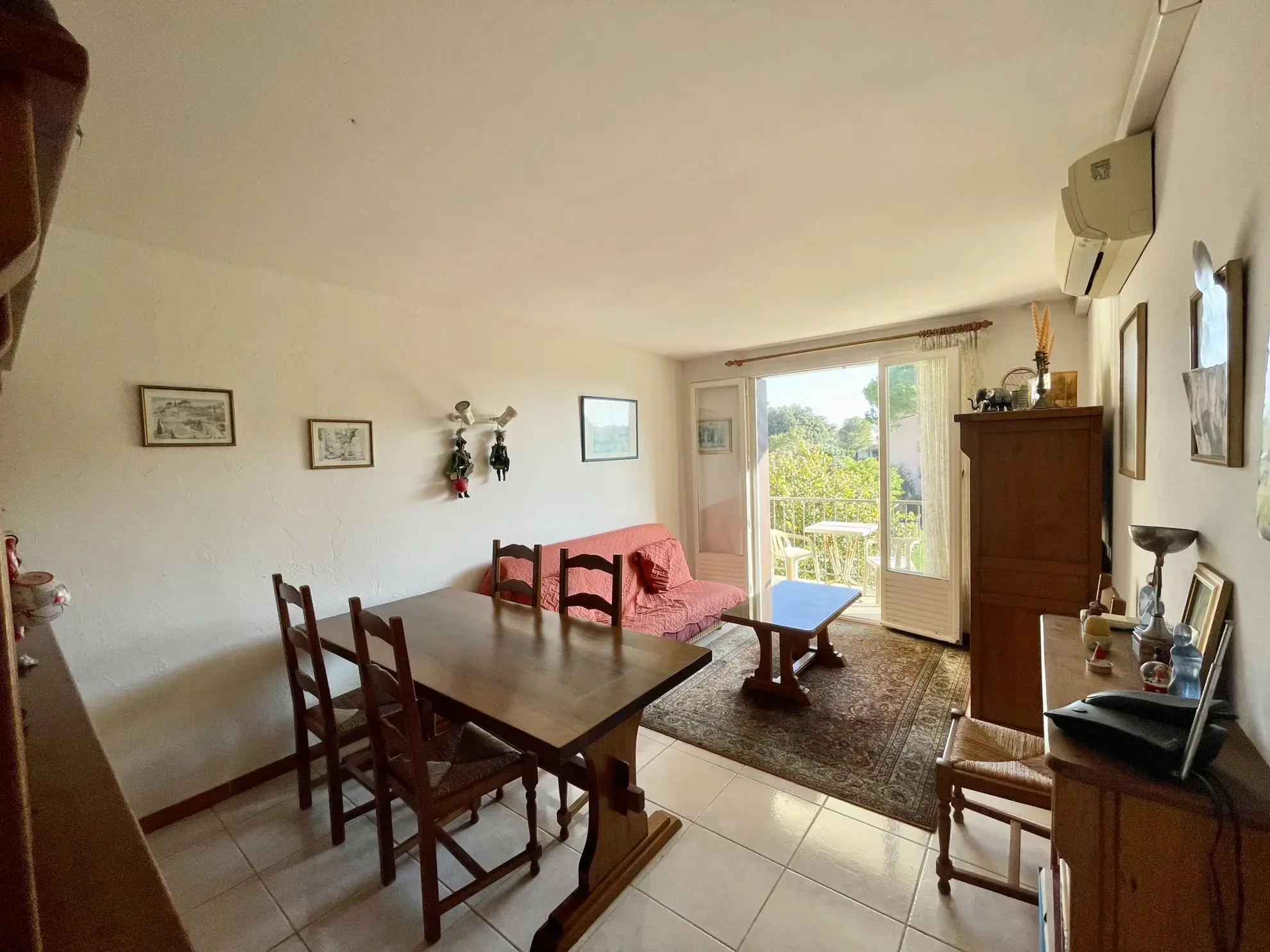 Appartements 3 pièces lumineux à vendre au Cannet avec parking et cave 