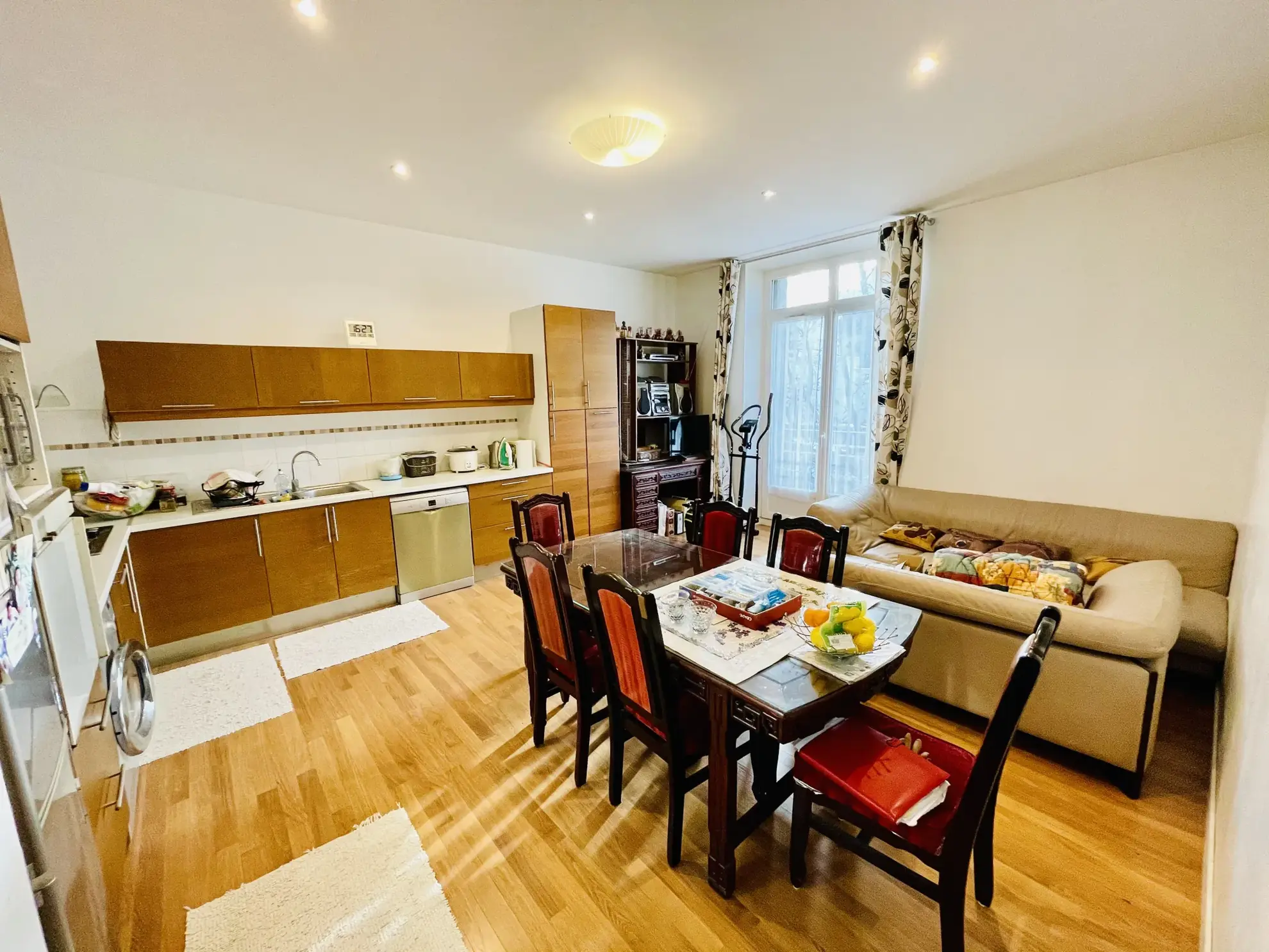 Appartement ancien avec studio à Grenoble, secteur gare, 112 m²