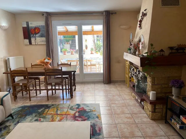 Maison familiale à Portes-Lès-Valence avec jardin et terrasse - 3 chambres