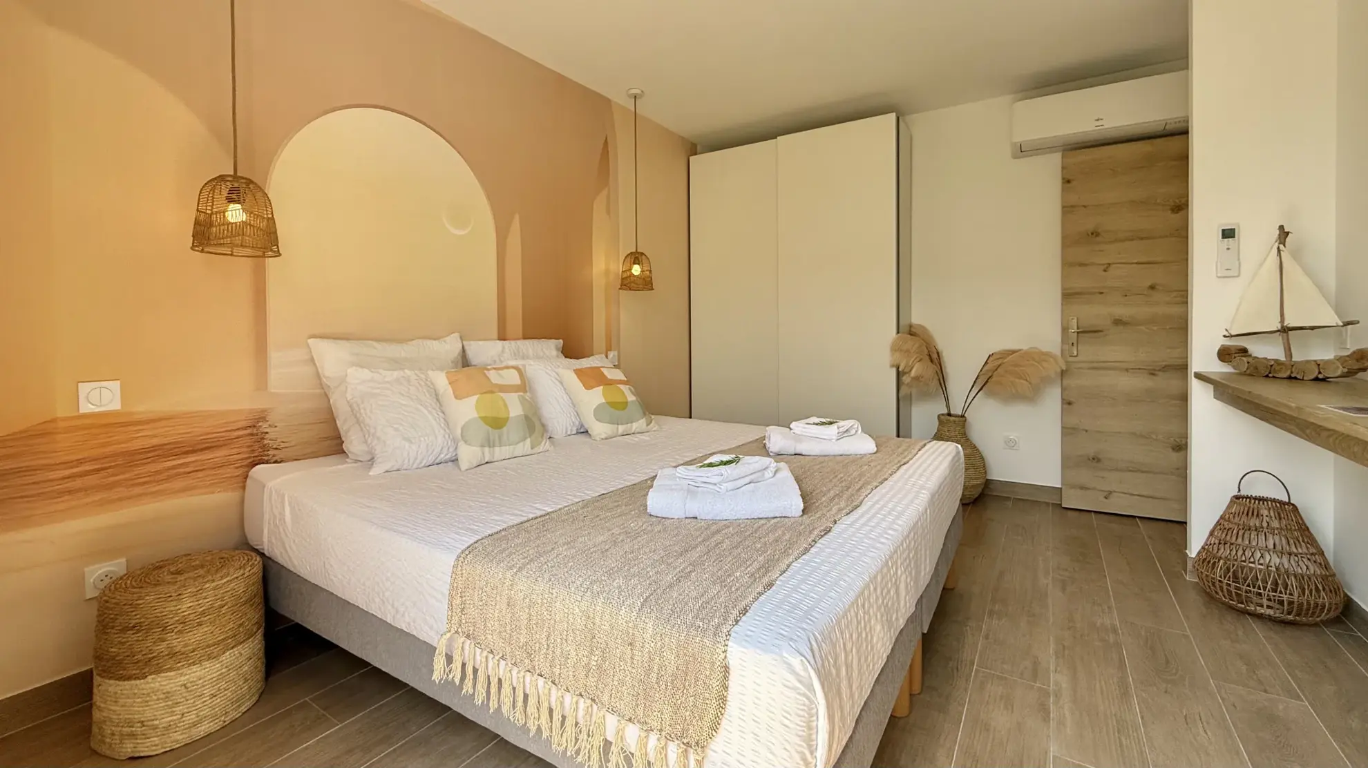 Lodge de 42 m² avec piscine et terrasse à vendre à L'Isle-sur-la-Sorgue 