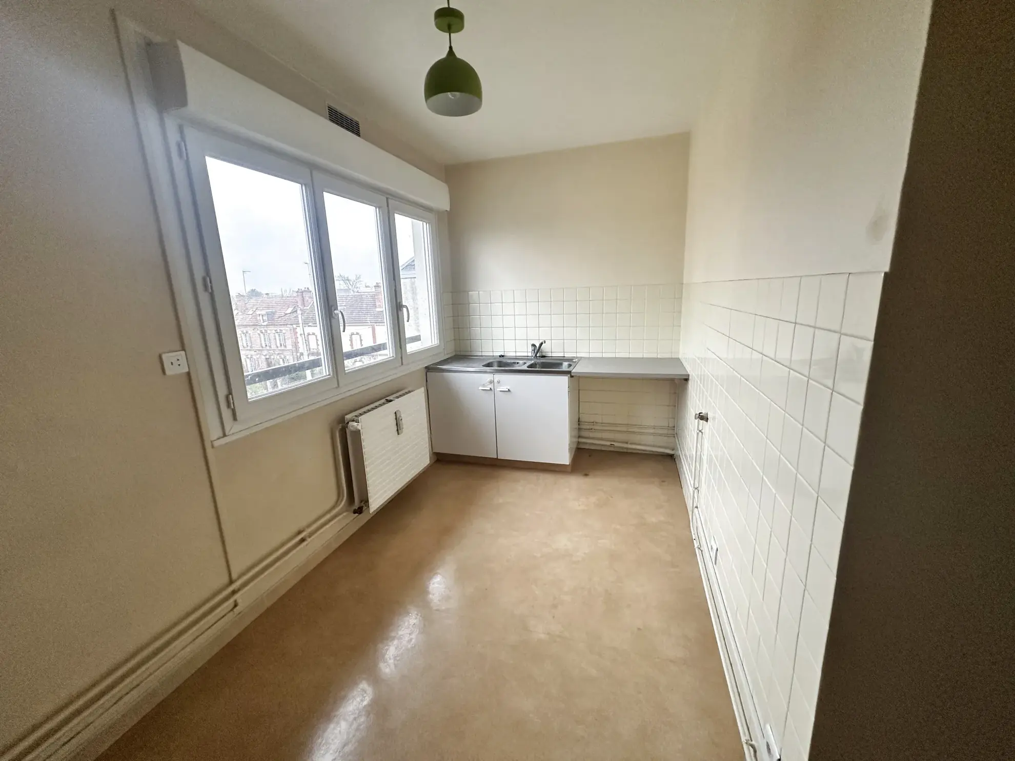 Appartement 3 pièces avec 2 chambres à Troyes, dernier étage avec ascenseur 
