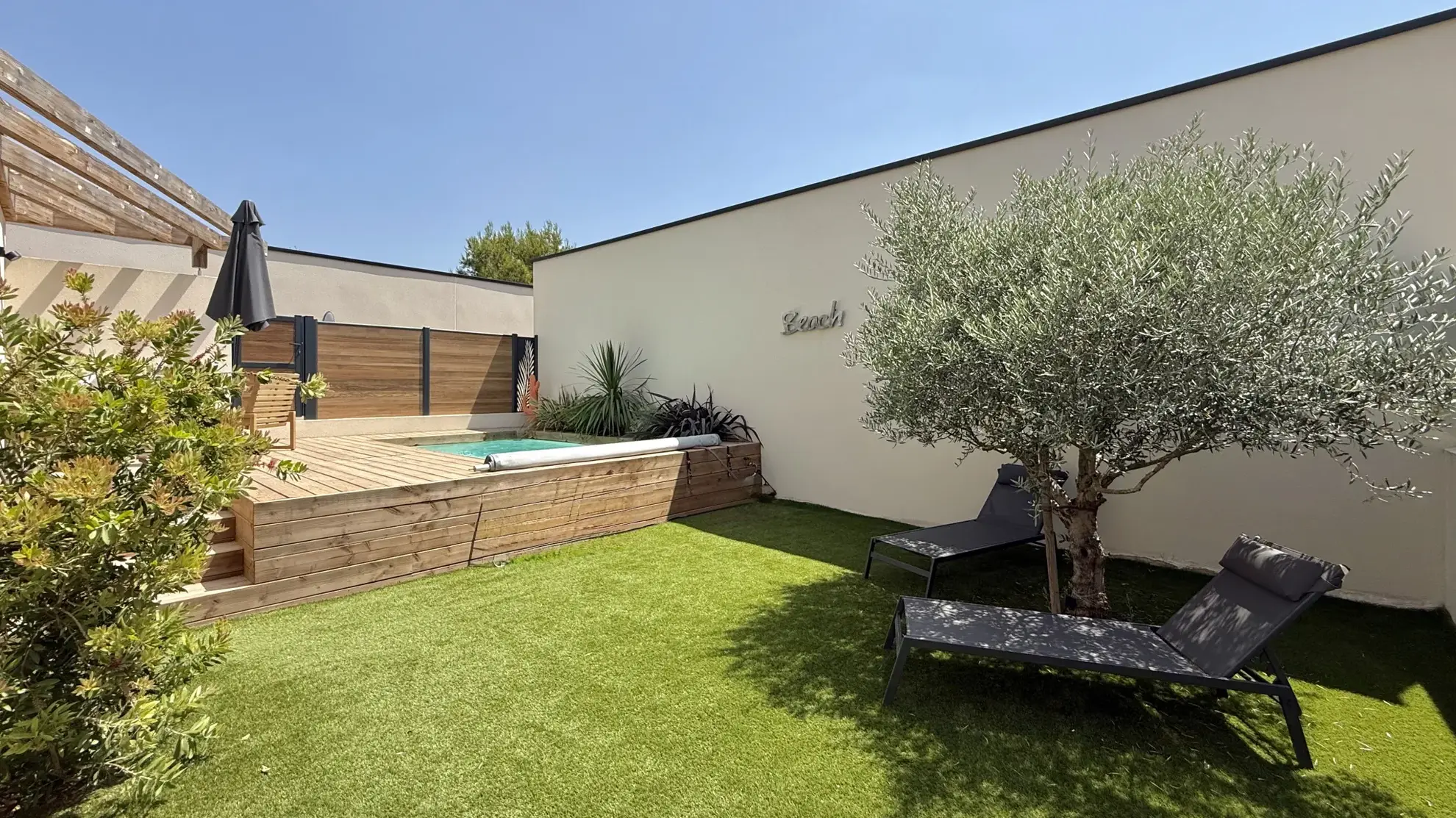 Lodge de 42 m² avec piscine et terrasse à vendre à L'Isle-sur-la-Sorgue 