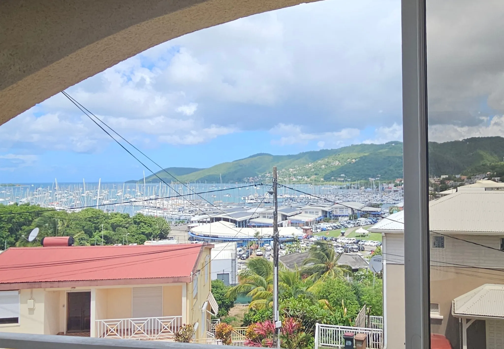Appartement duplex avec vue sur la Marina au Marin - Idéal résidence ou investissement 