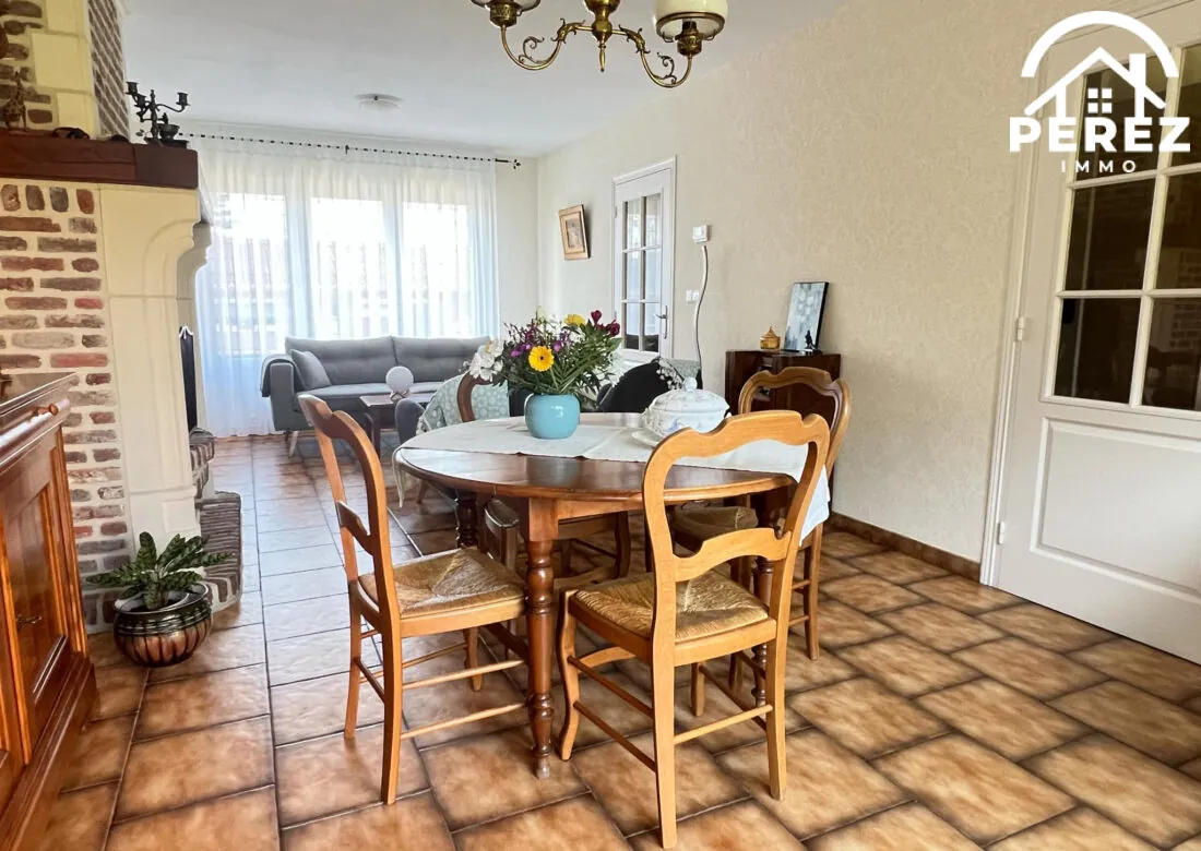 Maison semi-individuelle 3 chambres avec jardin et garage à Neuville en Ferrain 