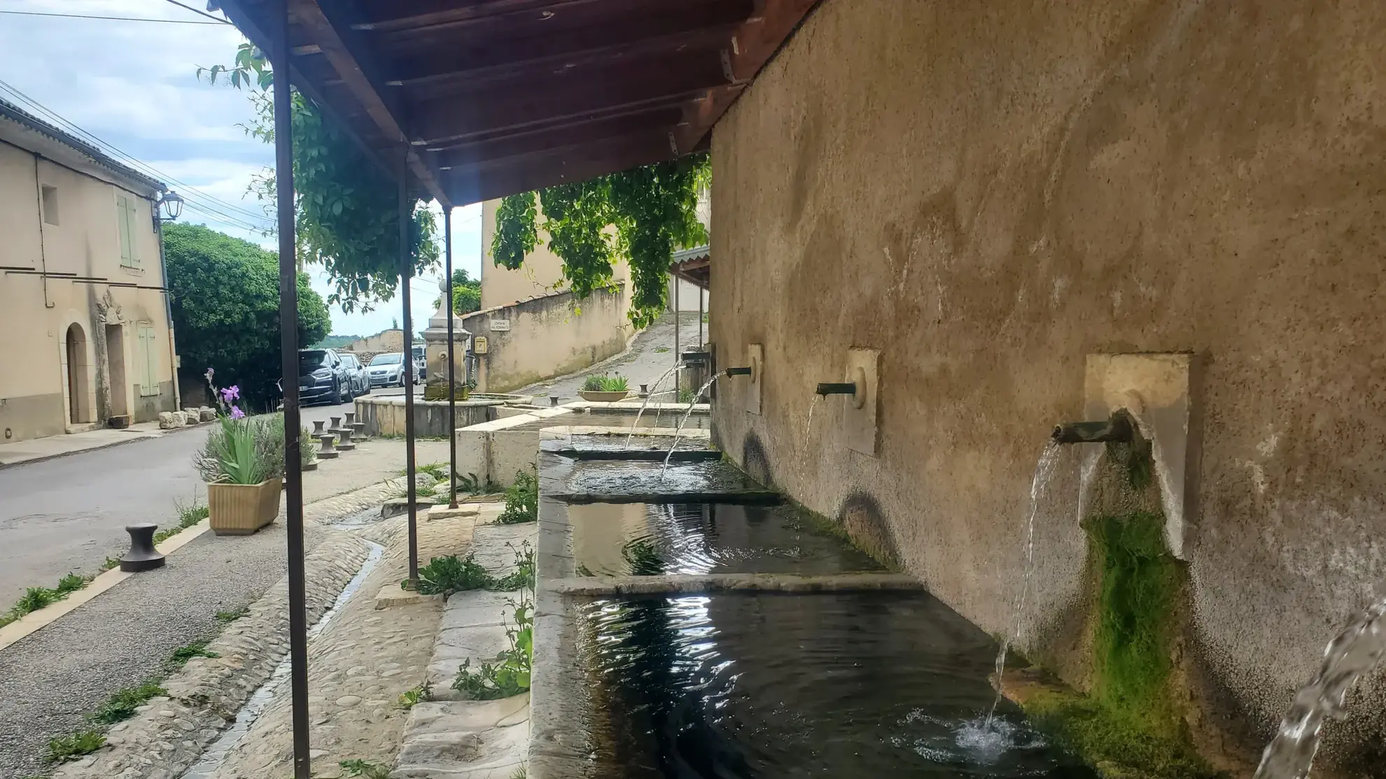 Studio 30 m² à Puimoisson avec vue dégagée, idéal pour vacances 