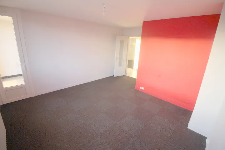 Appartement T3 lumineux à Toulouse proche Médiathèque avec garage 