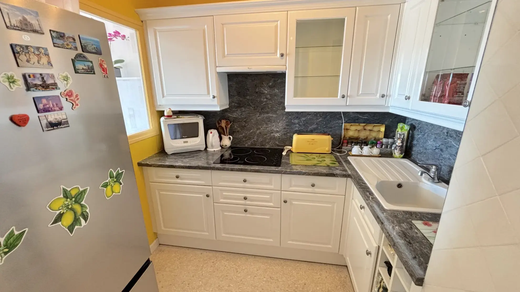 Appartement F2 avec Loggia Sud Vue Mer à Carnon-Plage 