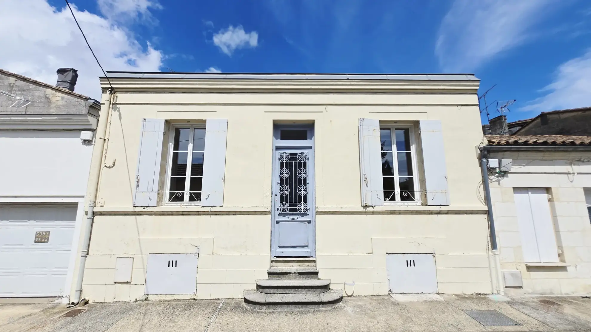 A vendre échoppe à Libourne de 90 m² avec cour et cave, proche centre-ville