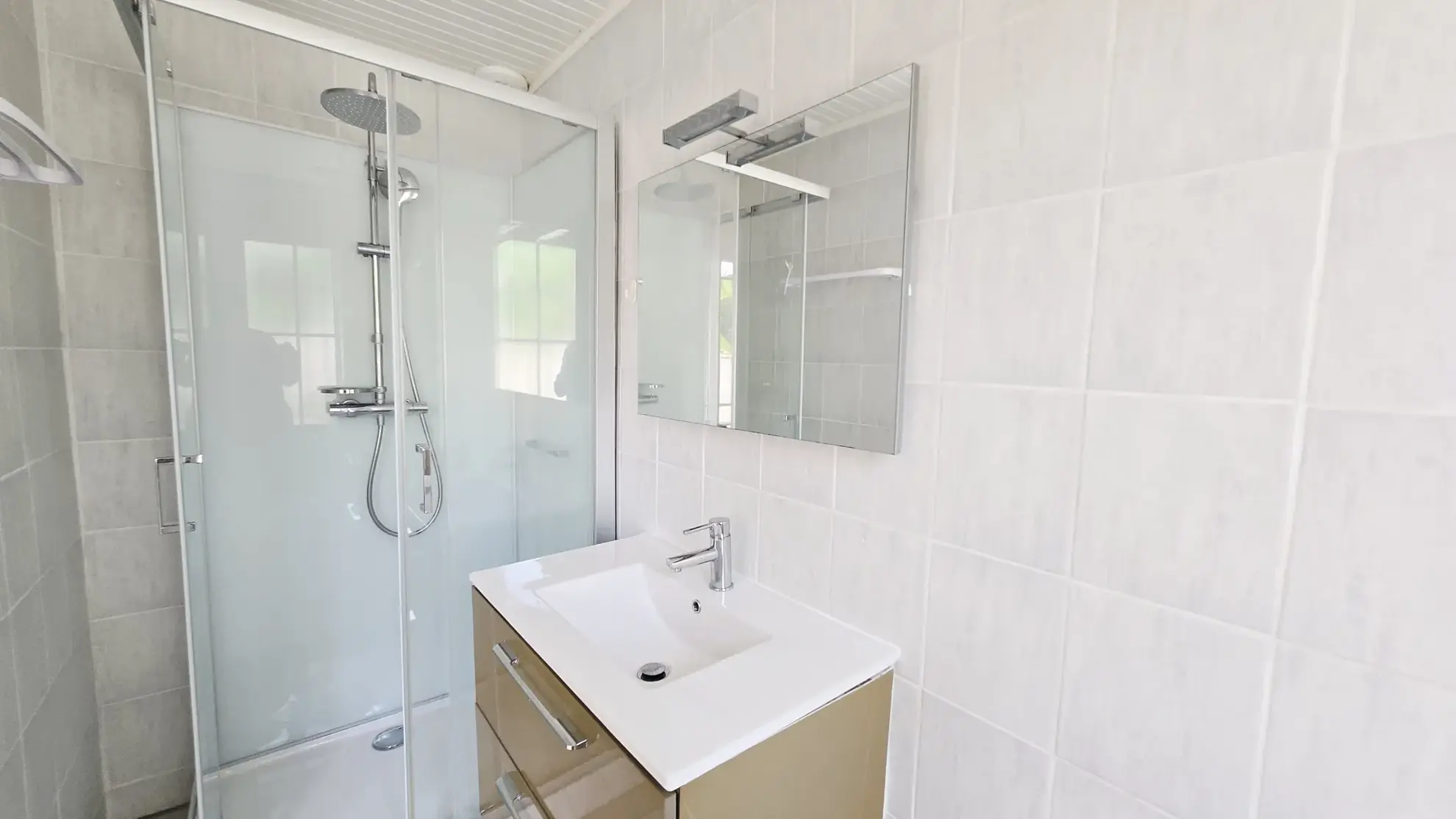 A vendre échoppe à Libourne de 90 m² avec cour et cave, proche centre-ville 