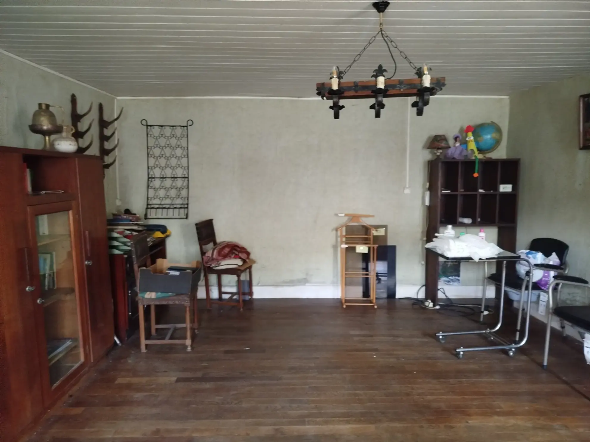 Maison en pierre à rénover à Grenant de 120 m² avec terrain et garage 